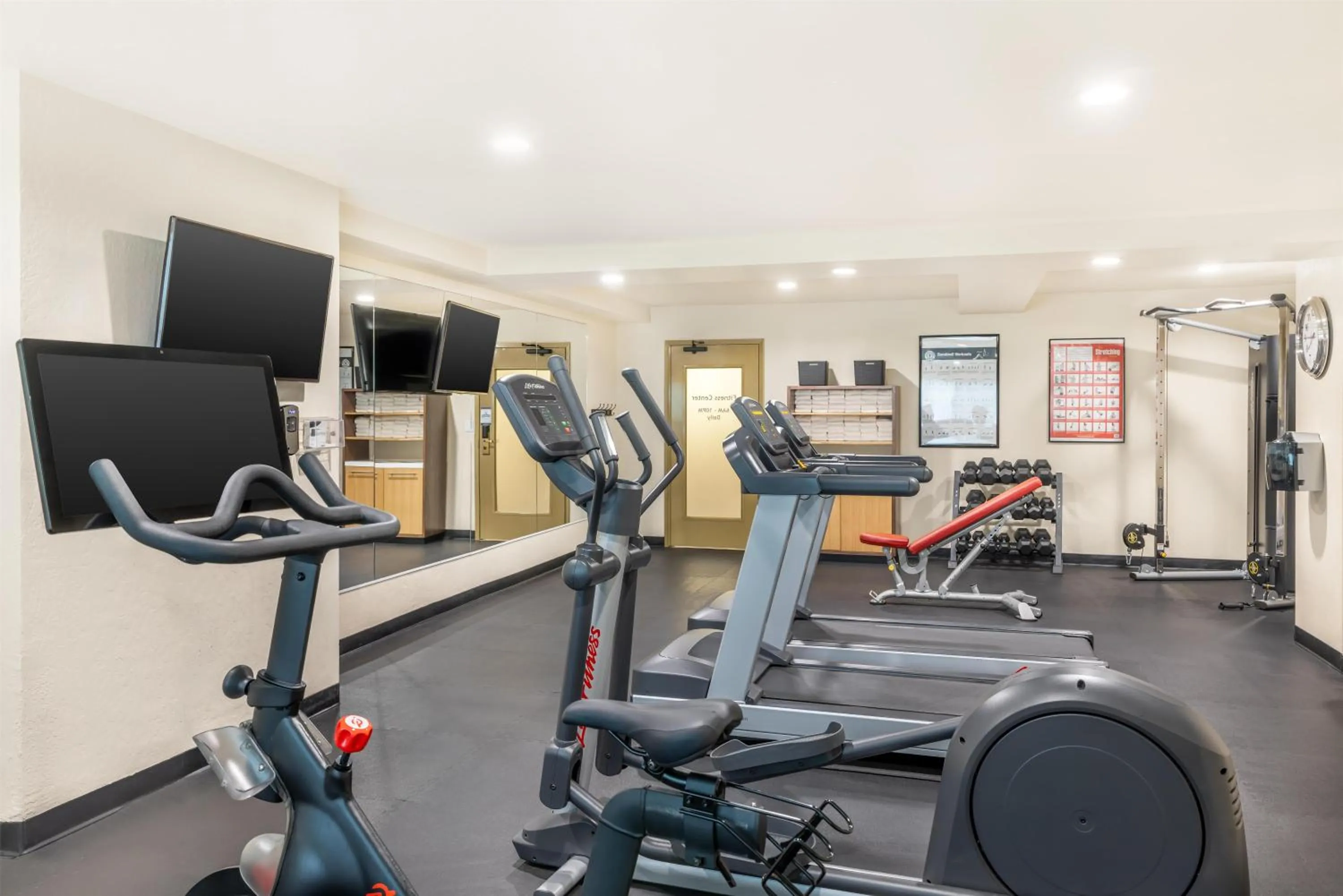 Fitness centre/facilities in Hilton Vacation Club Tahoe Seasons Lake Tahoe