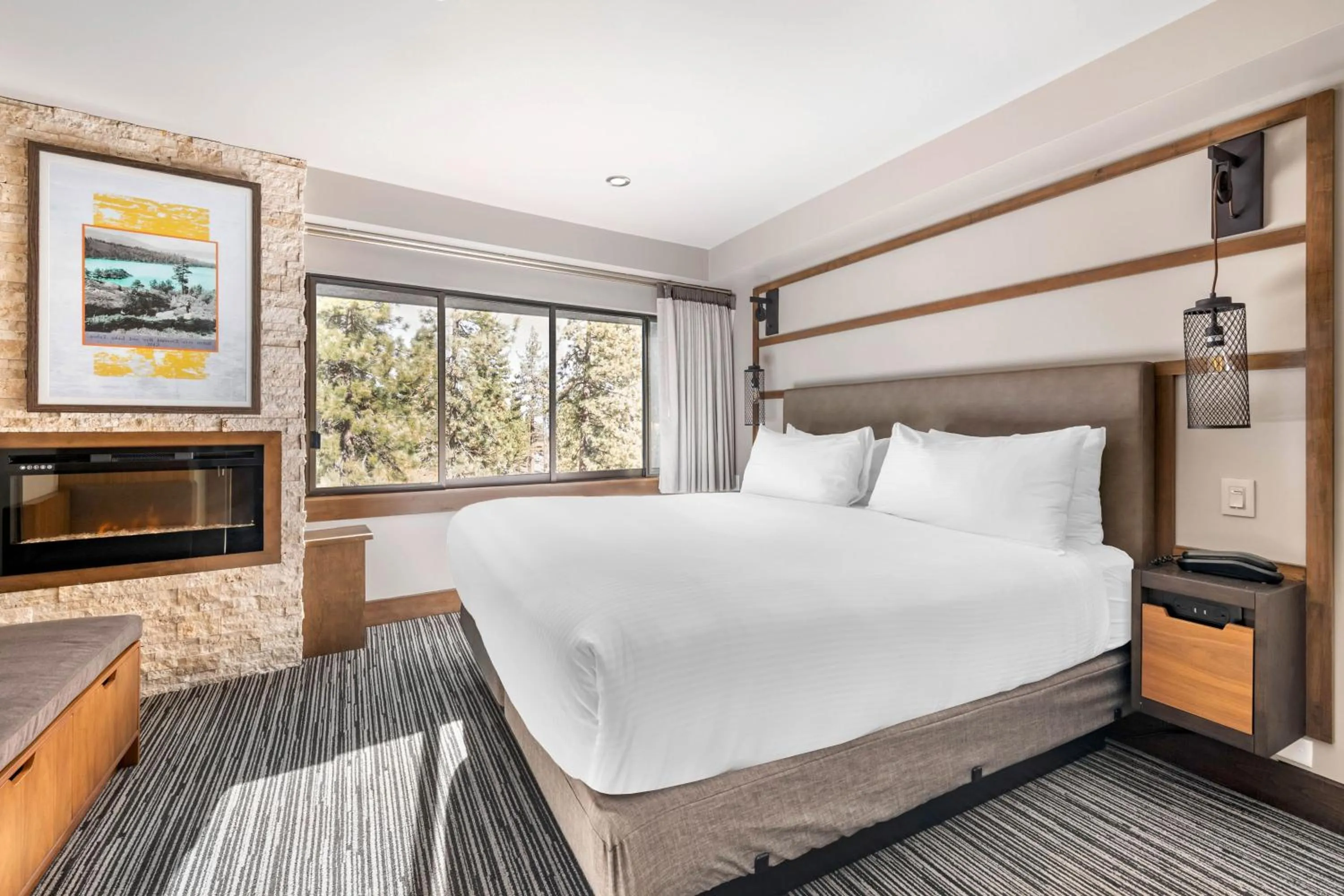 Bedroom, Bed in Hilton Vacation Club Tahoe Seasons Lake Tahoe