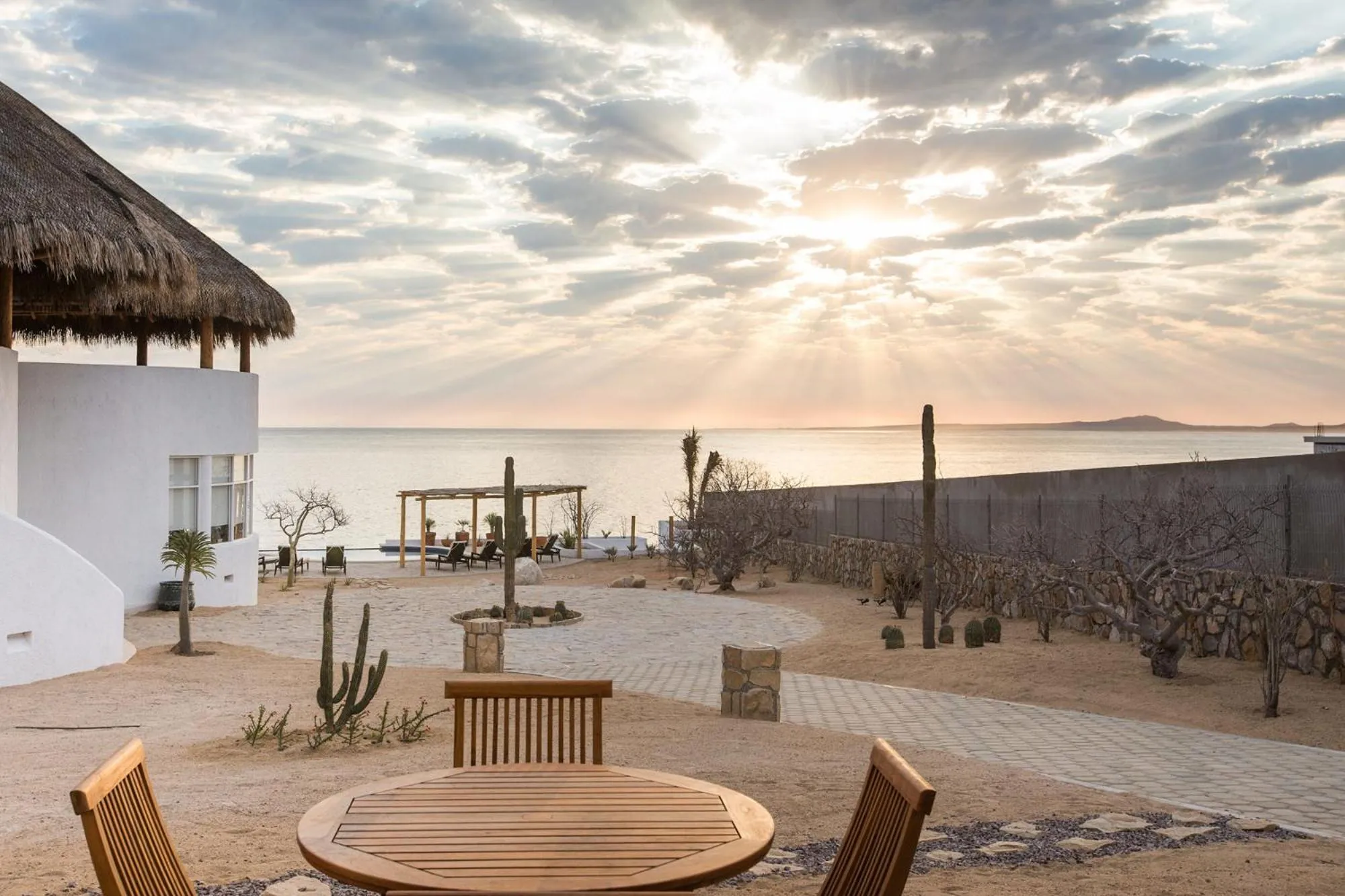 Property building in Hotel Boutique Casa Tara