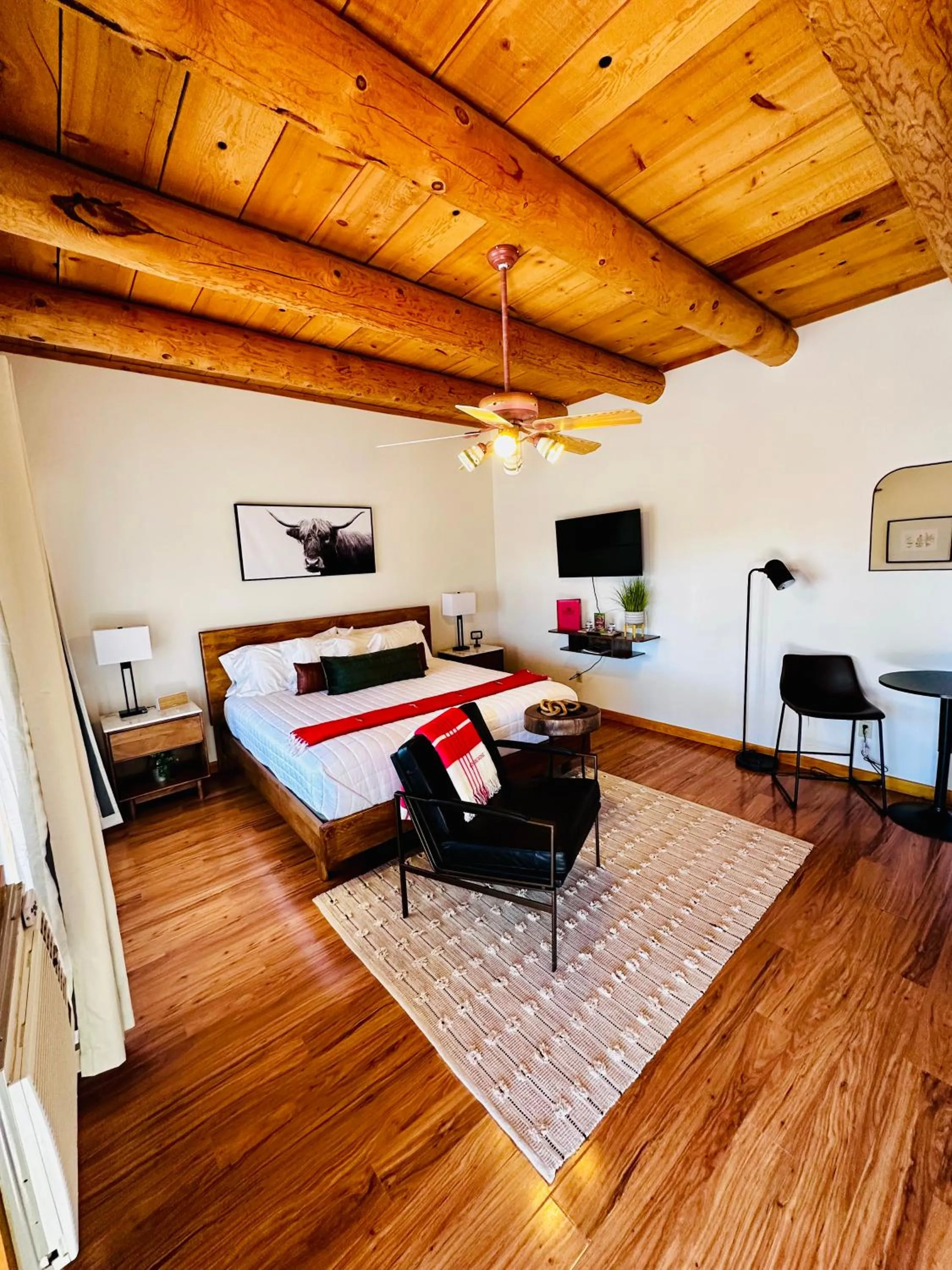 Bed in Adobe Rose Boutique Inn