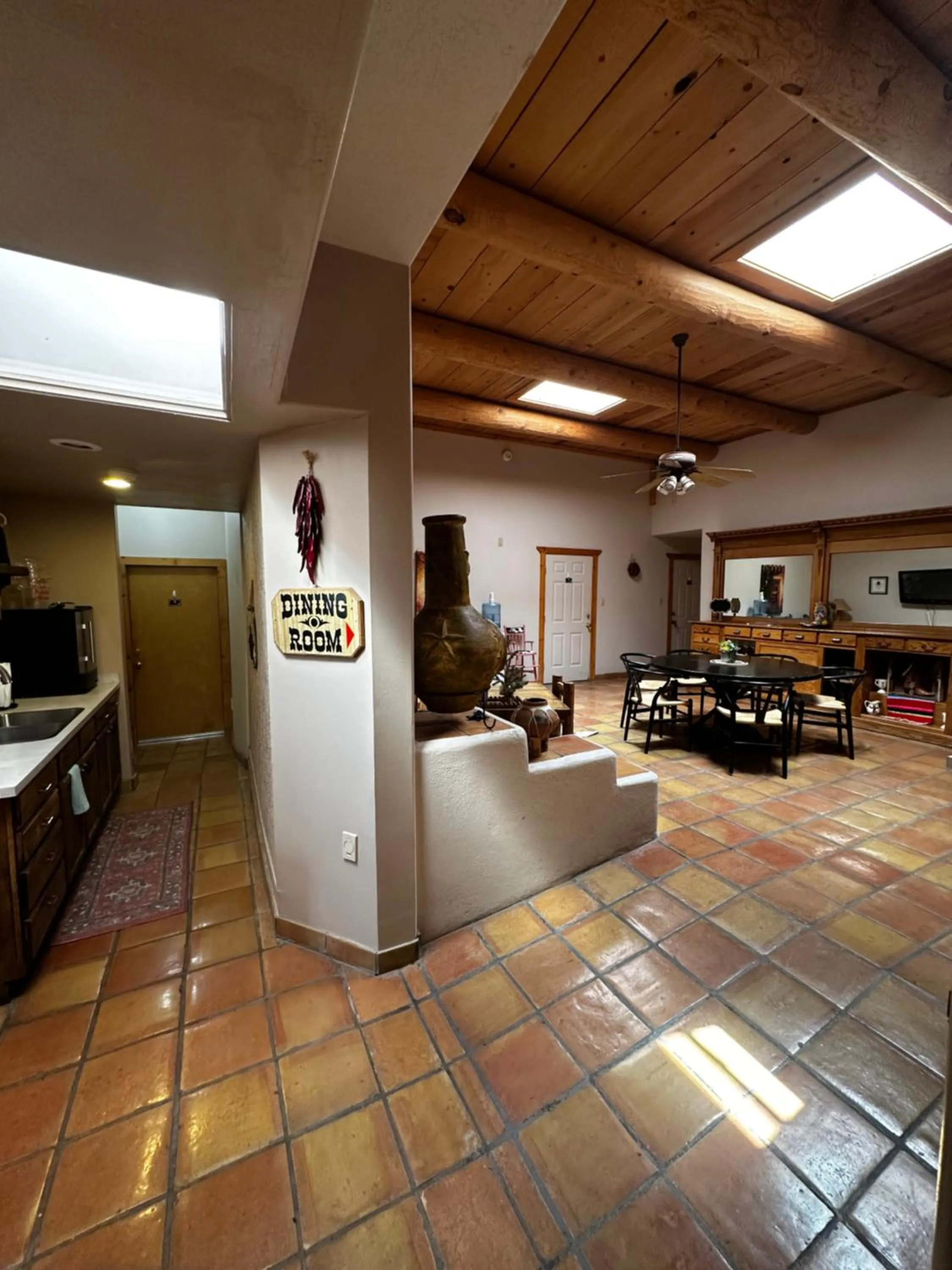 Adobe Rose Boutique Inn