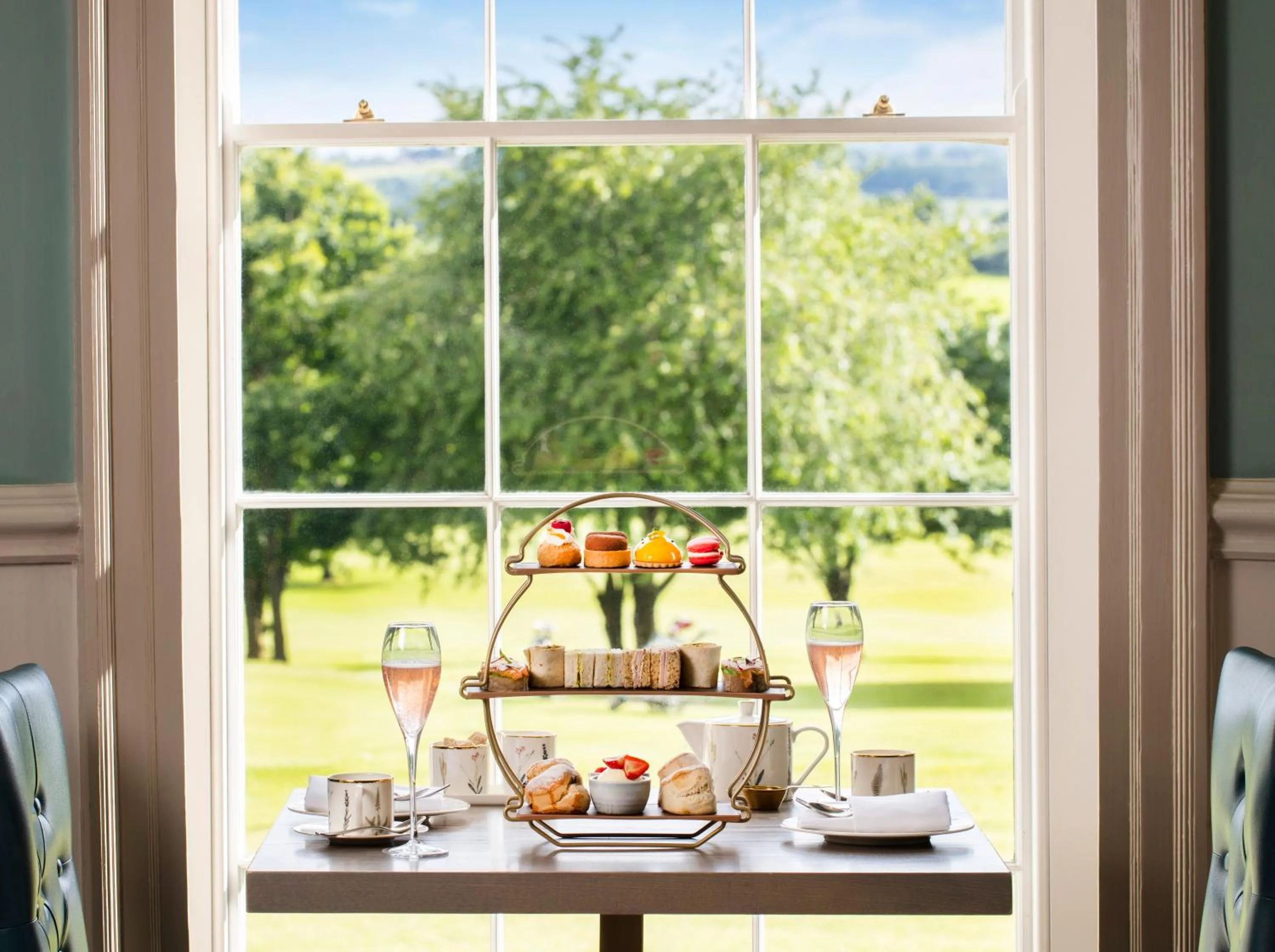 Restaurant/places to eat in Tewkesbury Park