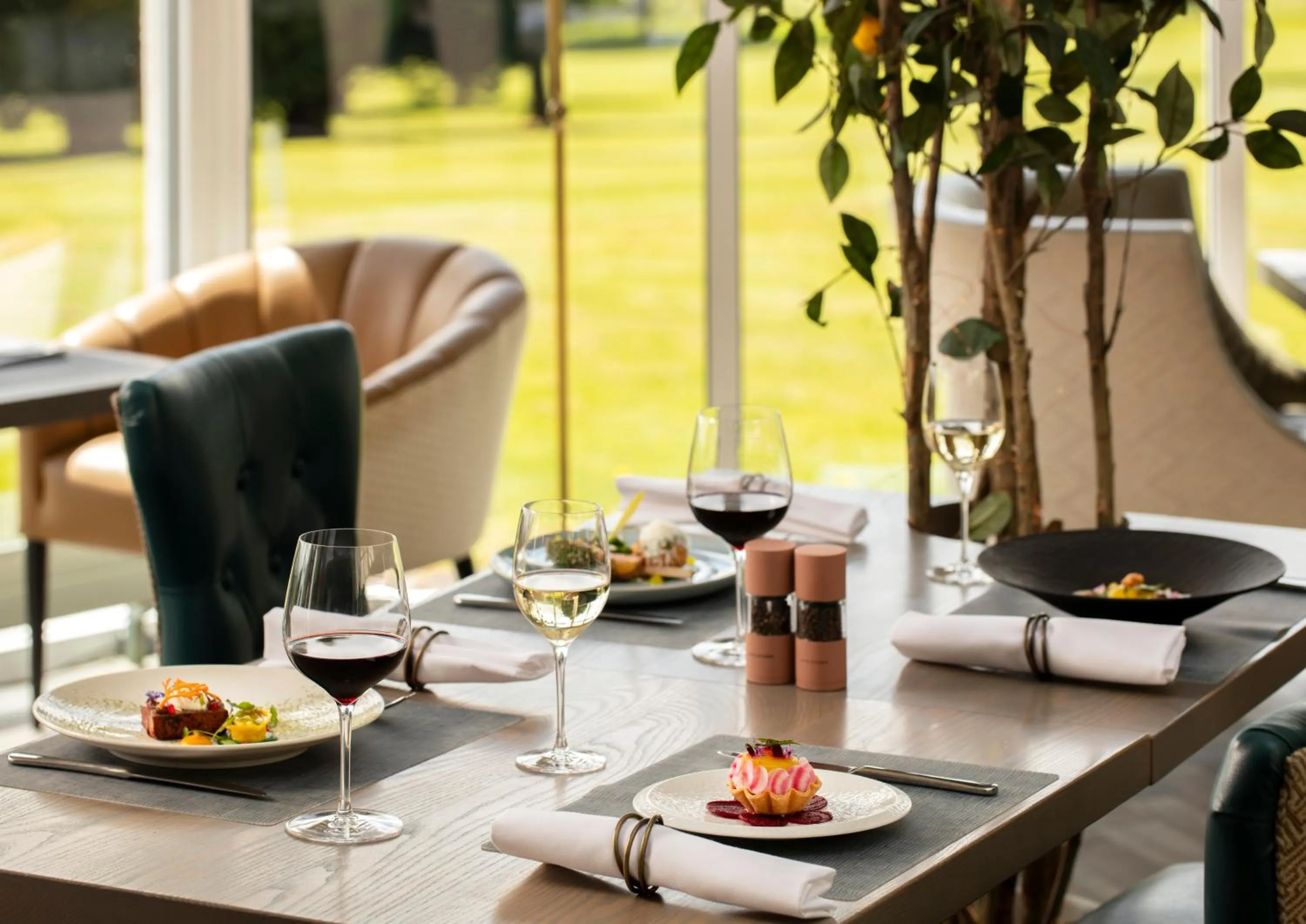 Restaurant/places to eat in Tewkesbury Park