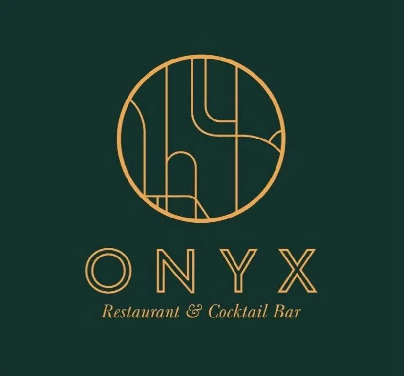 Restaurant/places to eat in The Hillcrest Hotel