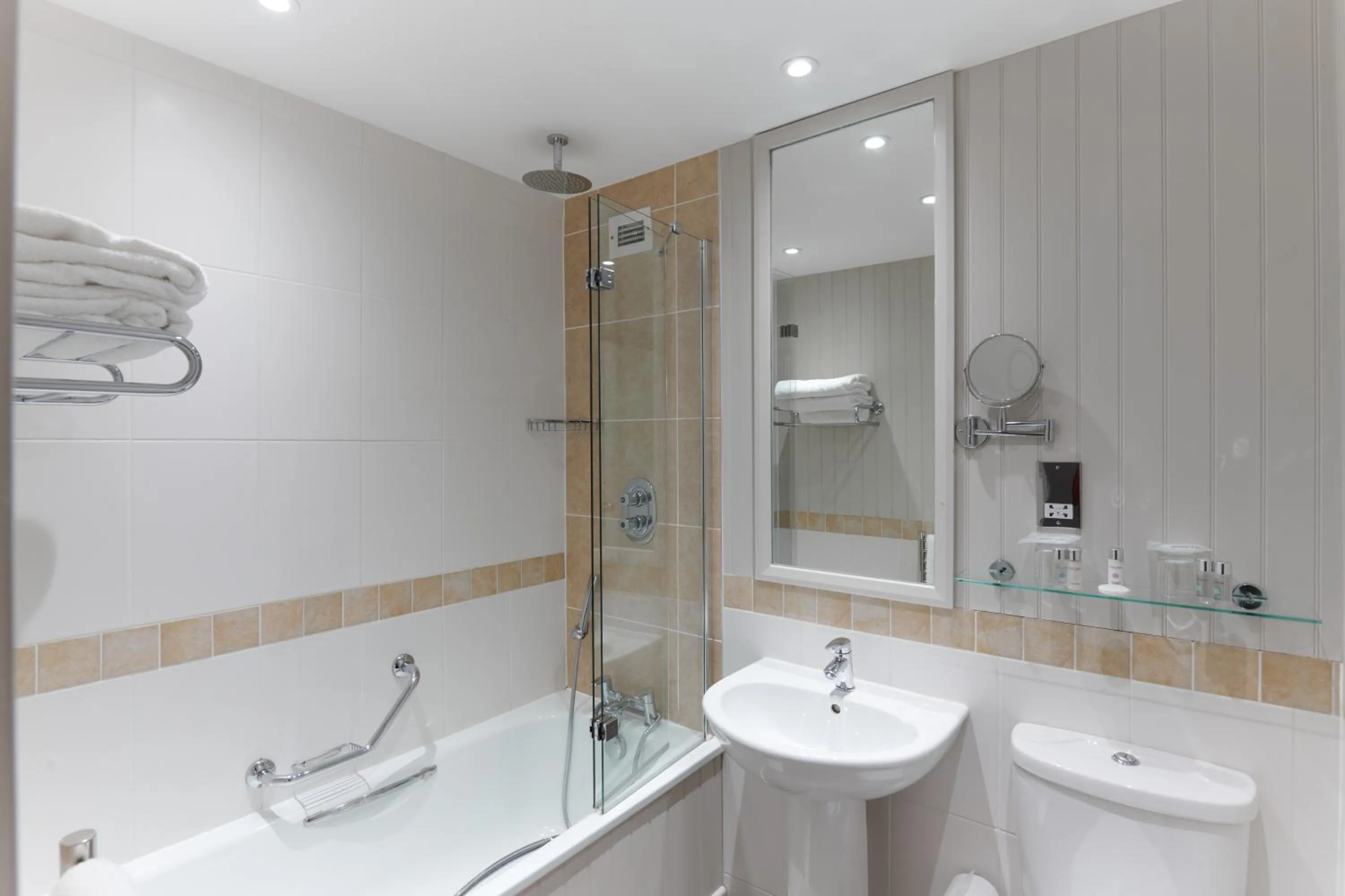 Bathroom in The Belsfield Hotel