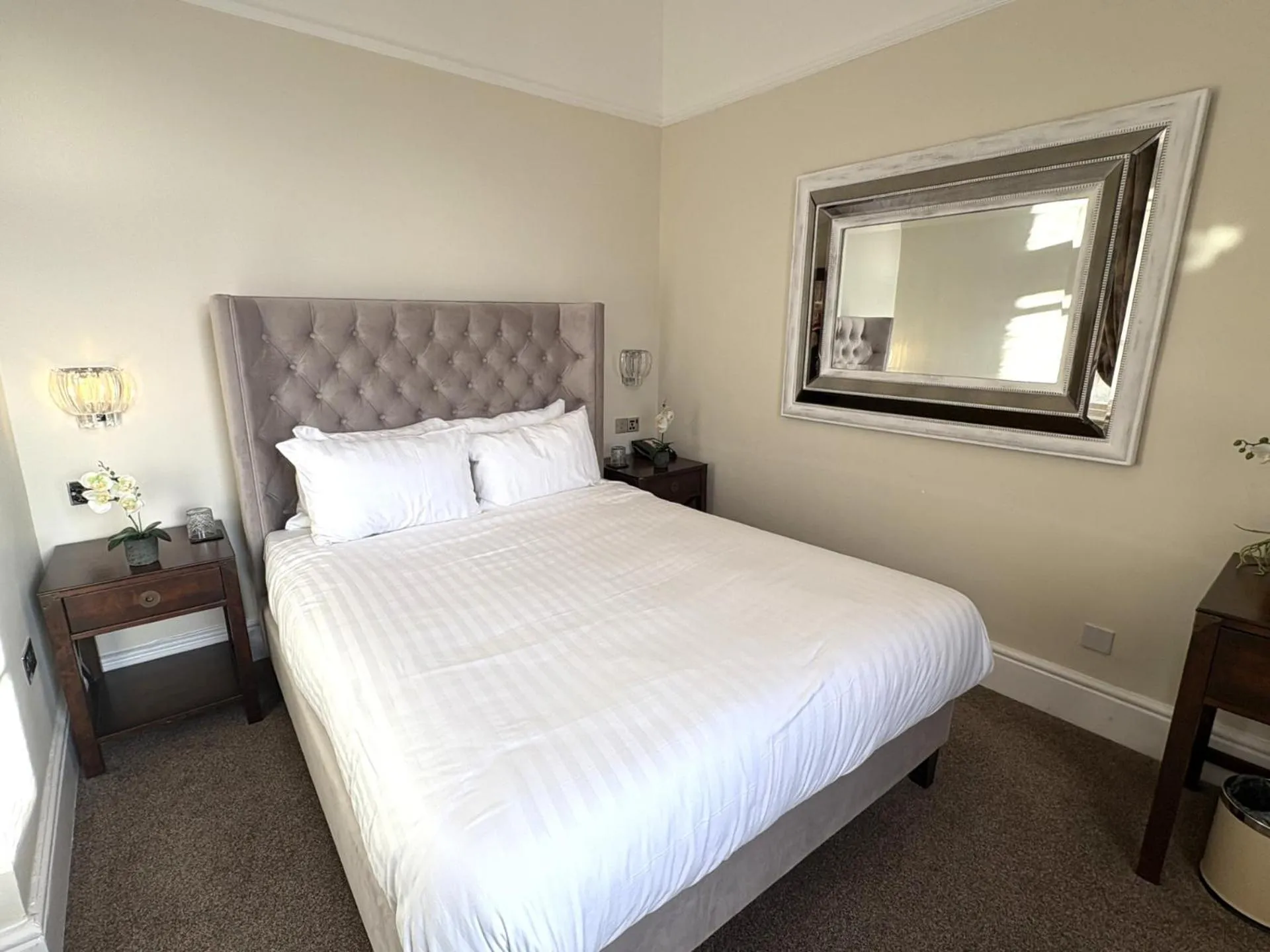 Bed in The Belsfield Hotel