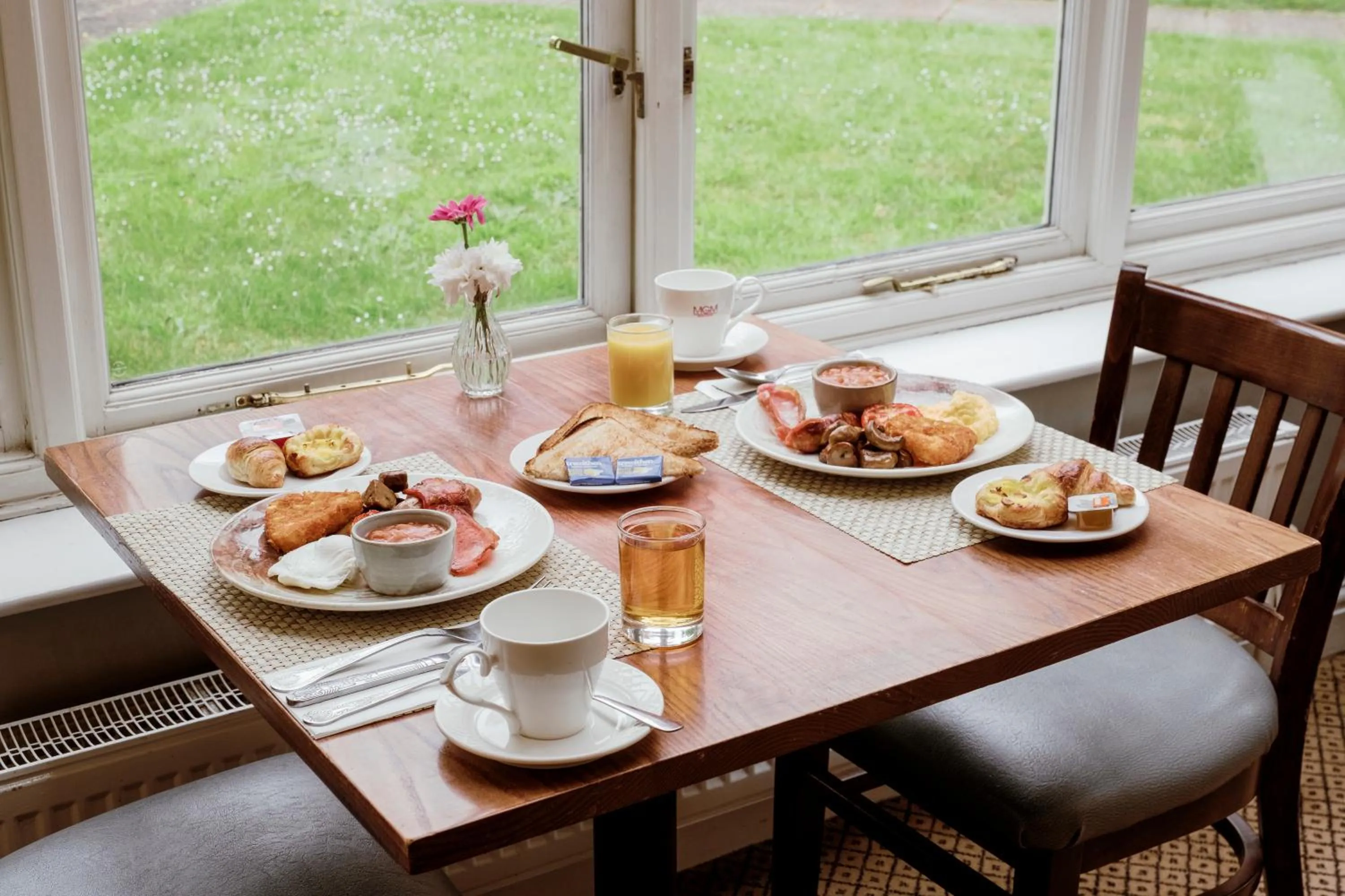 Breakfast in Muthu Clumber Park Hotel and Spa