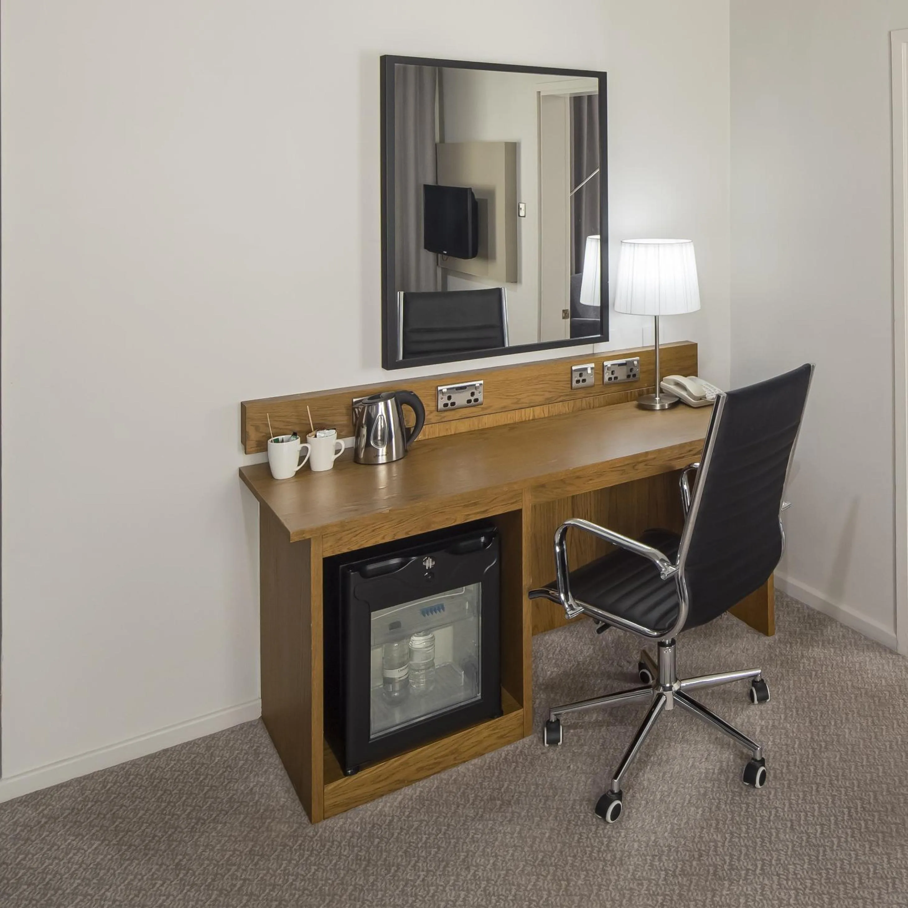 Coffee/tea facilities in Crowne Plaza Harrogate by IHG