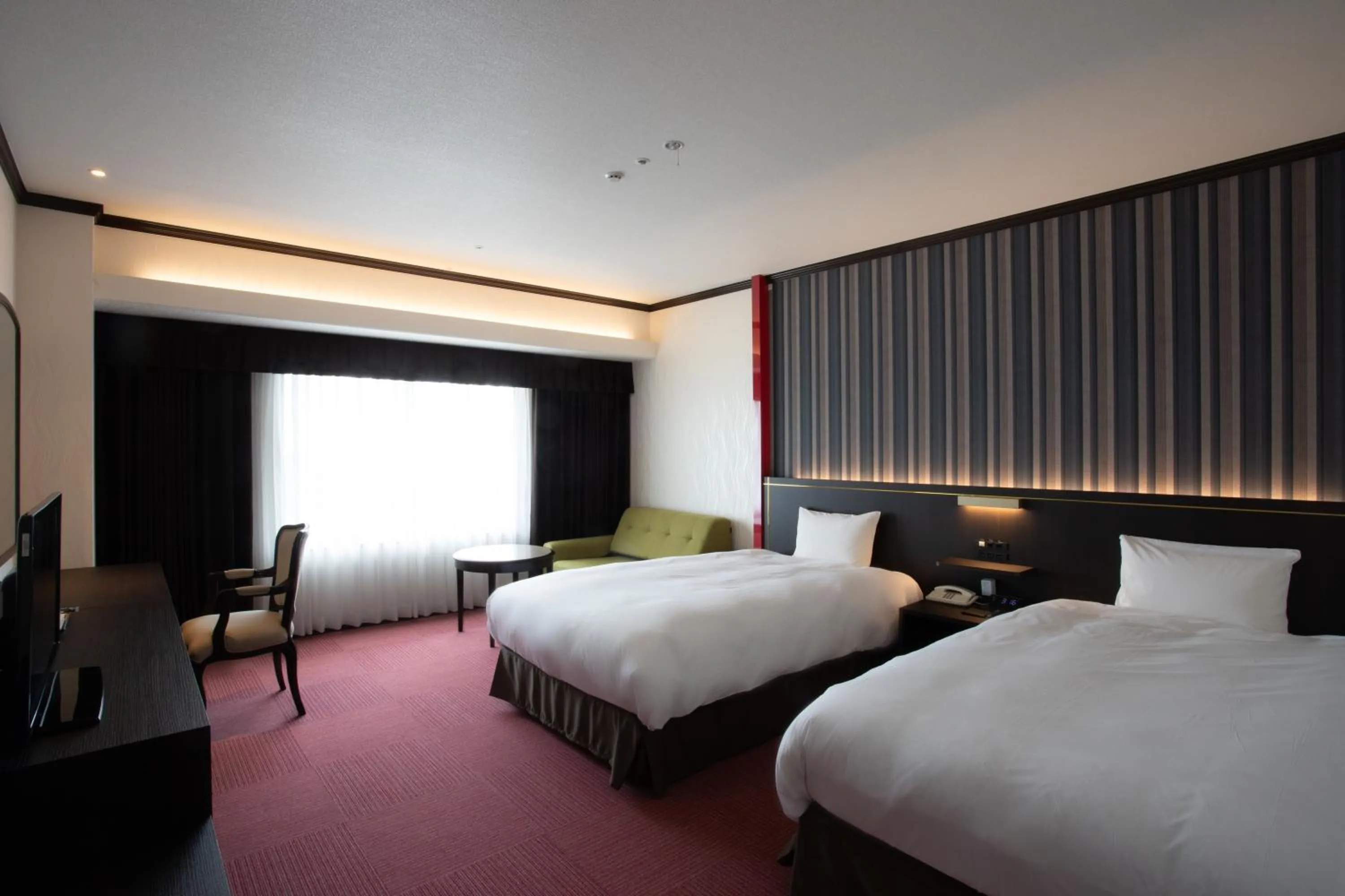 Bed in Kobe Seishin Oriental Hotel