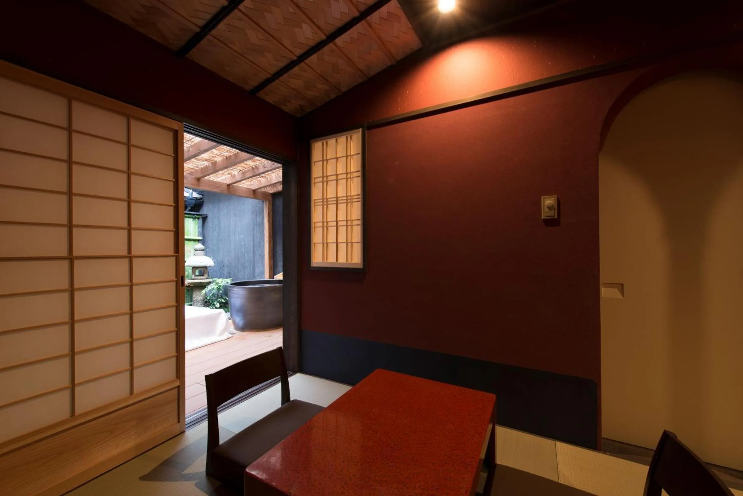 Balcony/Terrace in Kamishichiken Oku