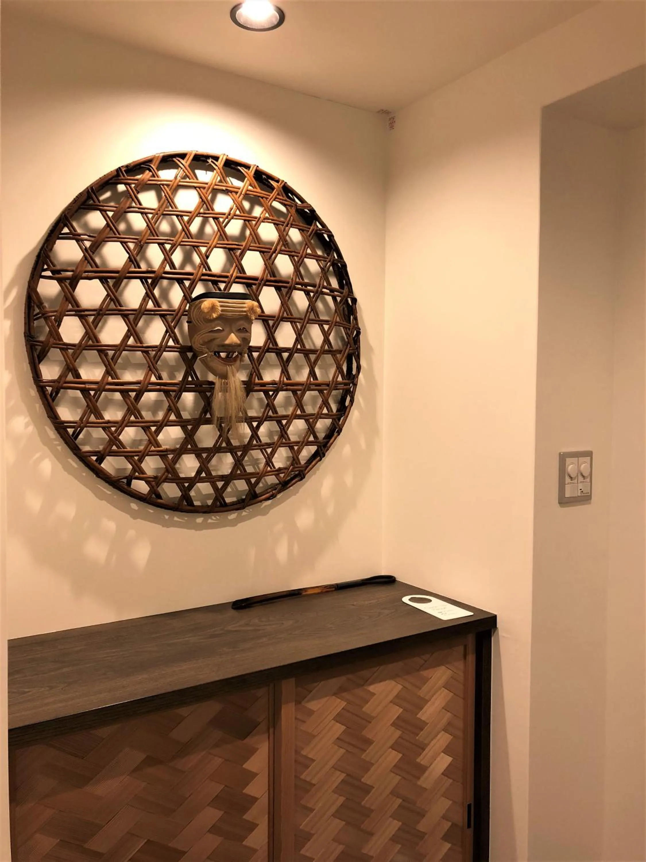 Decorative detail in Kamishichiken Oku