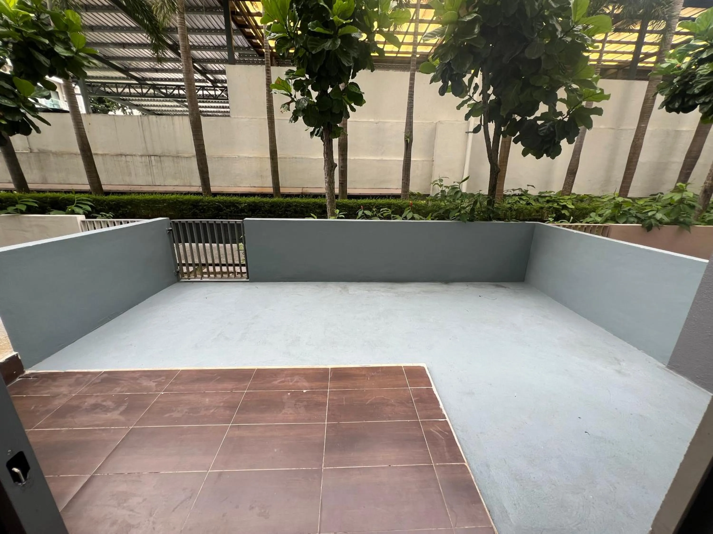 Balcony/Terrace in Borneo Coastal Residence @ IMAGO Mall