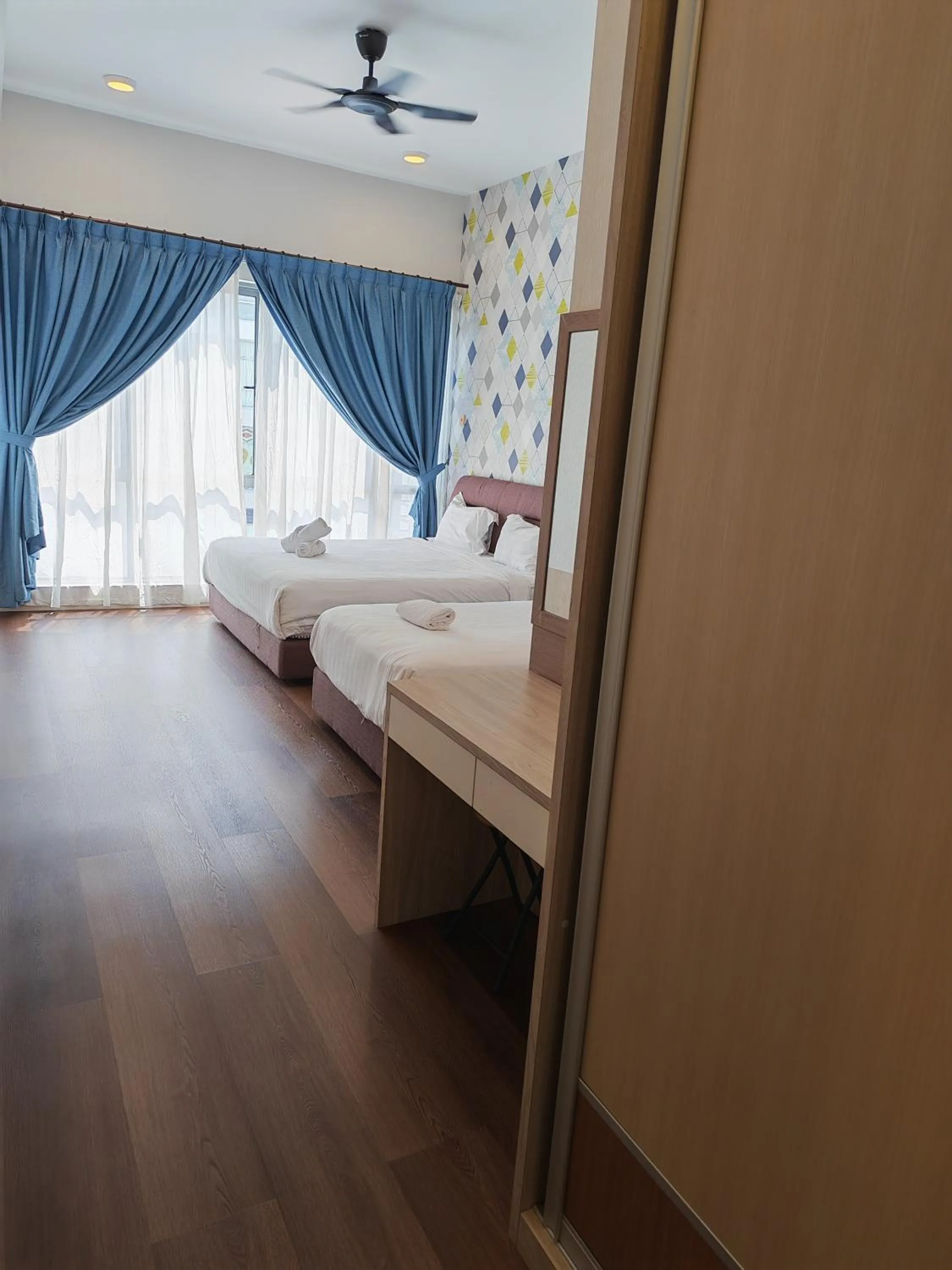 Bed in Borneo Coastal Residence @ IMAGO Mall