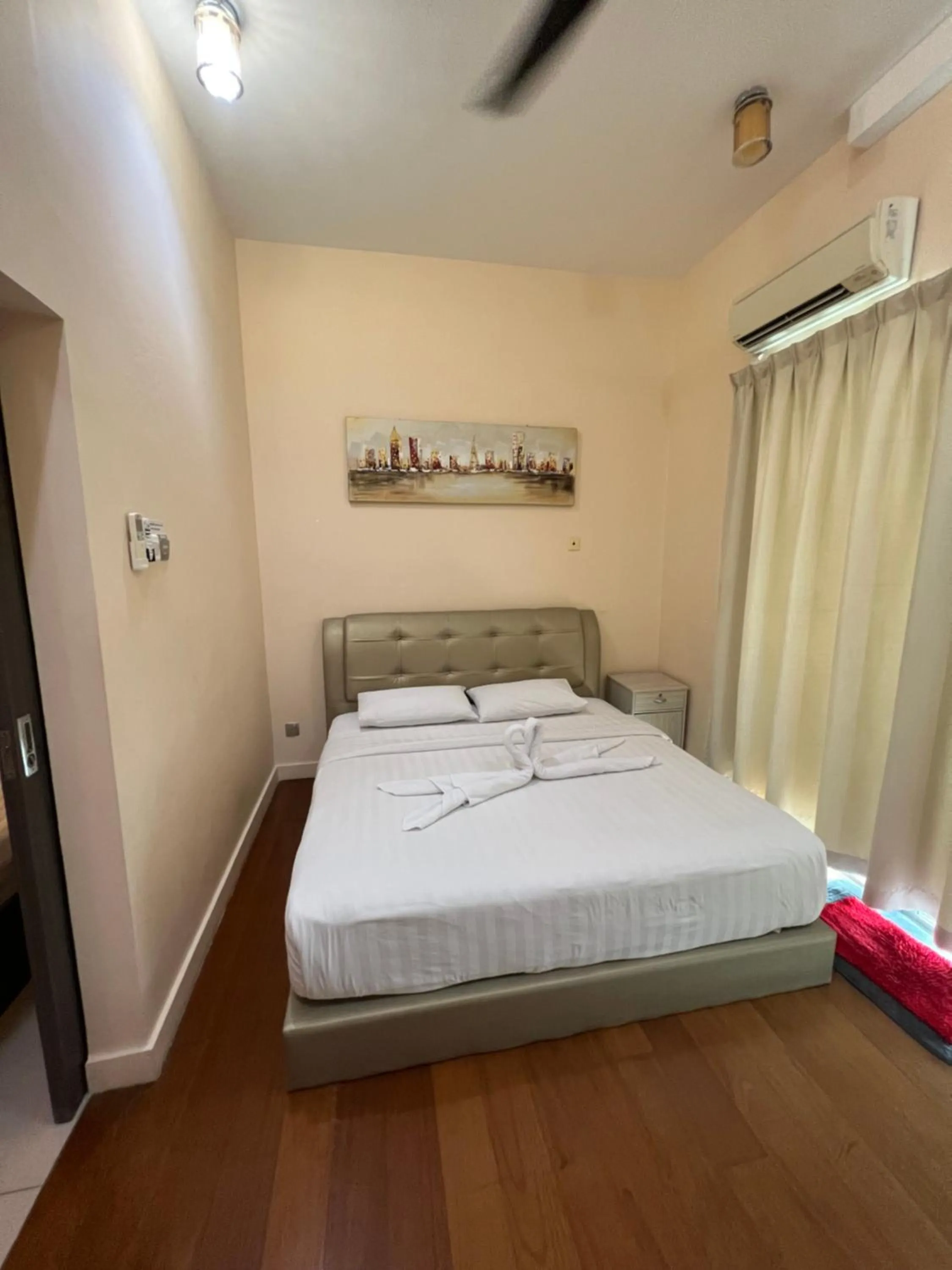 Bed in Borneo Coastal Residence @ IMAGO Mall