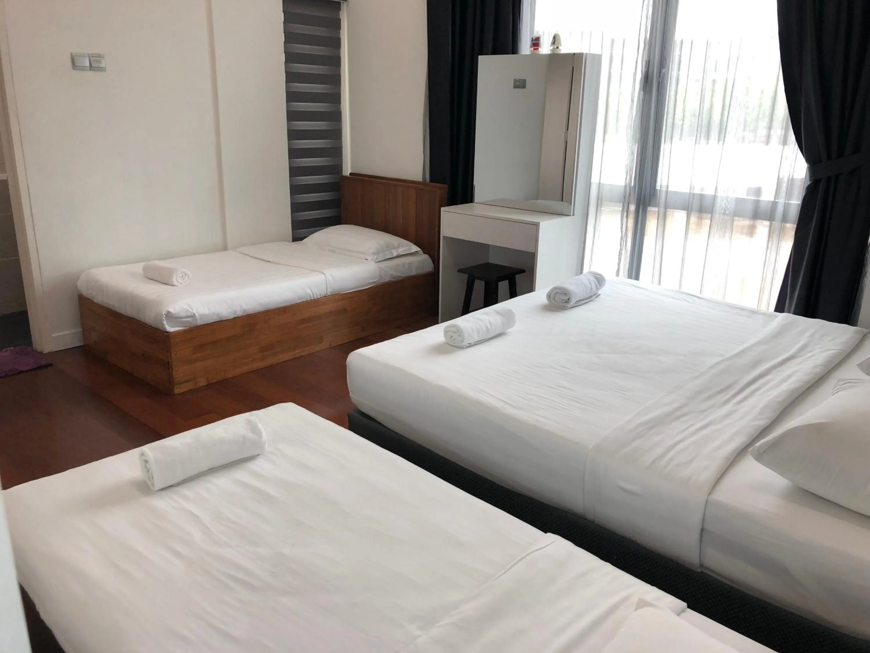 Bed in Borneo Coastal Residence @ IMAGO Mall