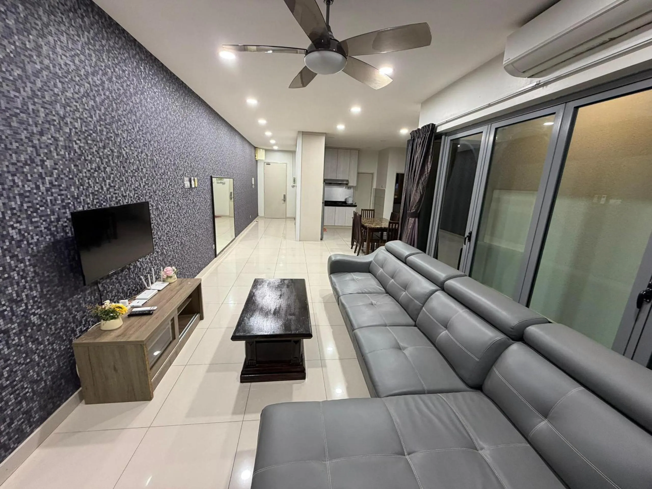 TV and multimedia in Borneo Coastal Residence @ IMAGO Mall