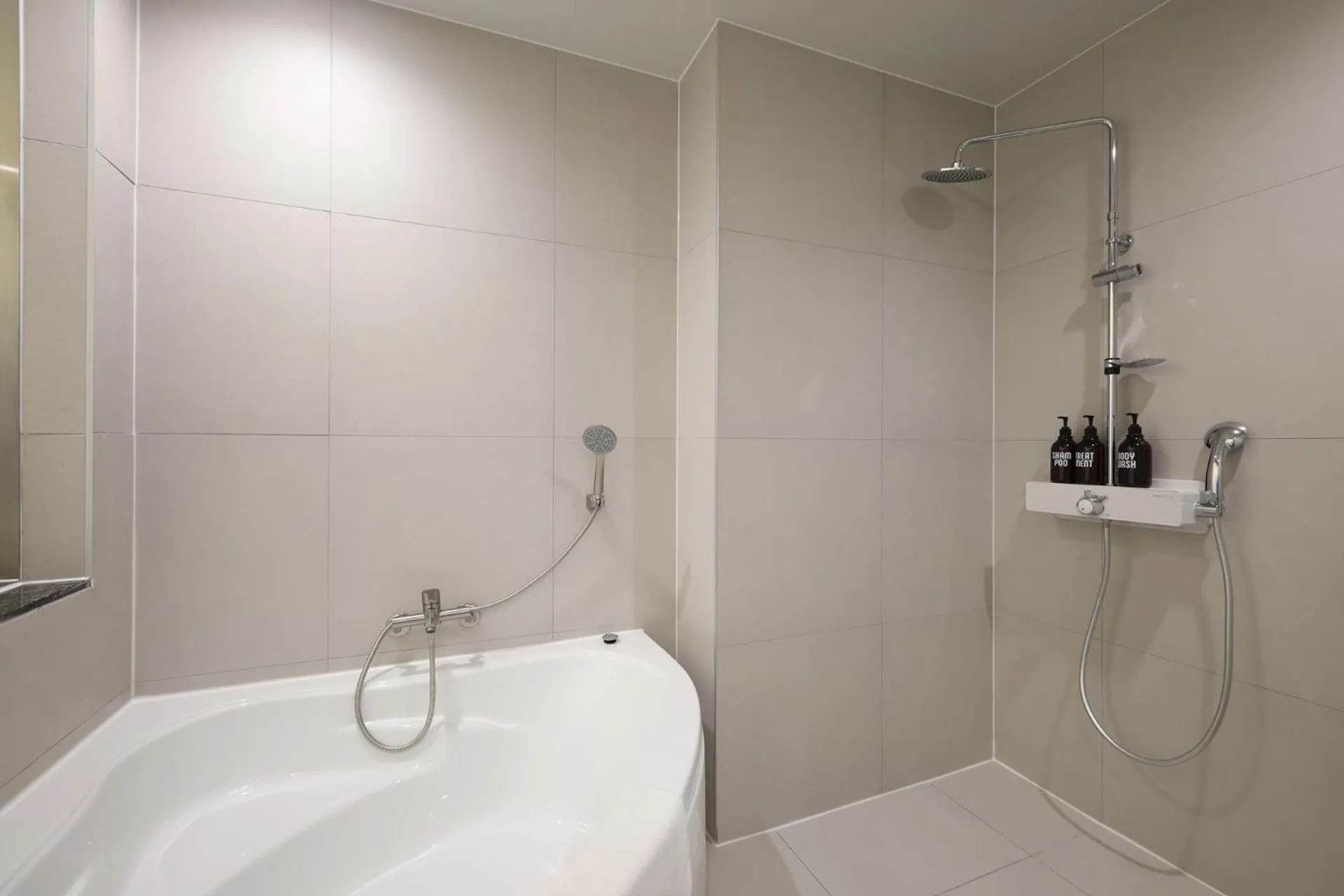 Shower in SongJeong Olla Hotel