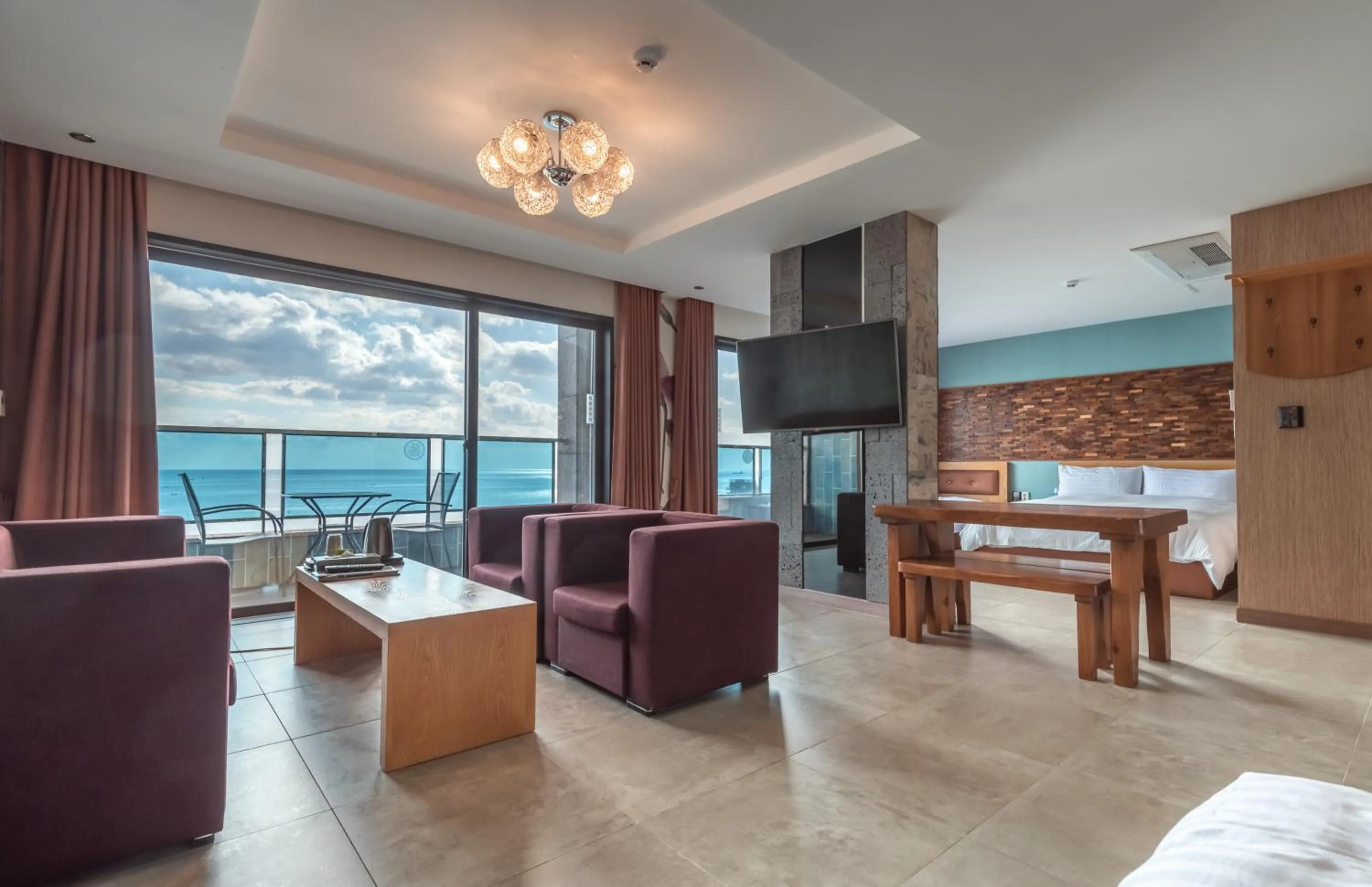 Hot Tub in SongJeong Olla Hotel