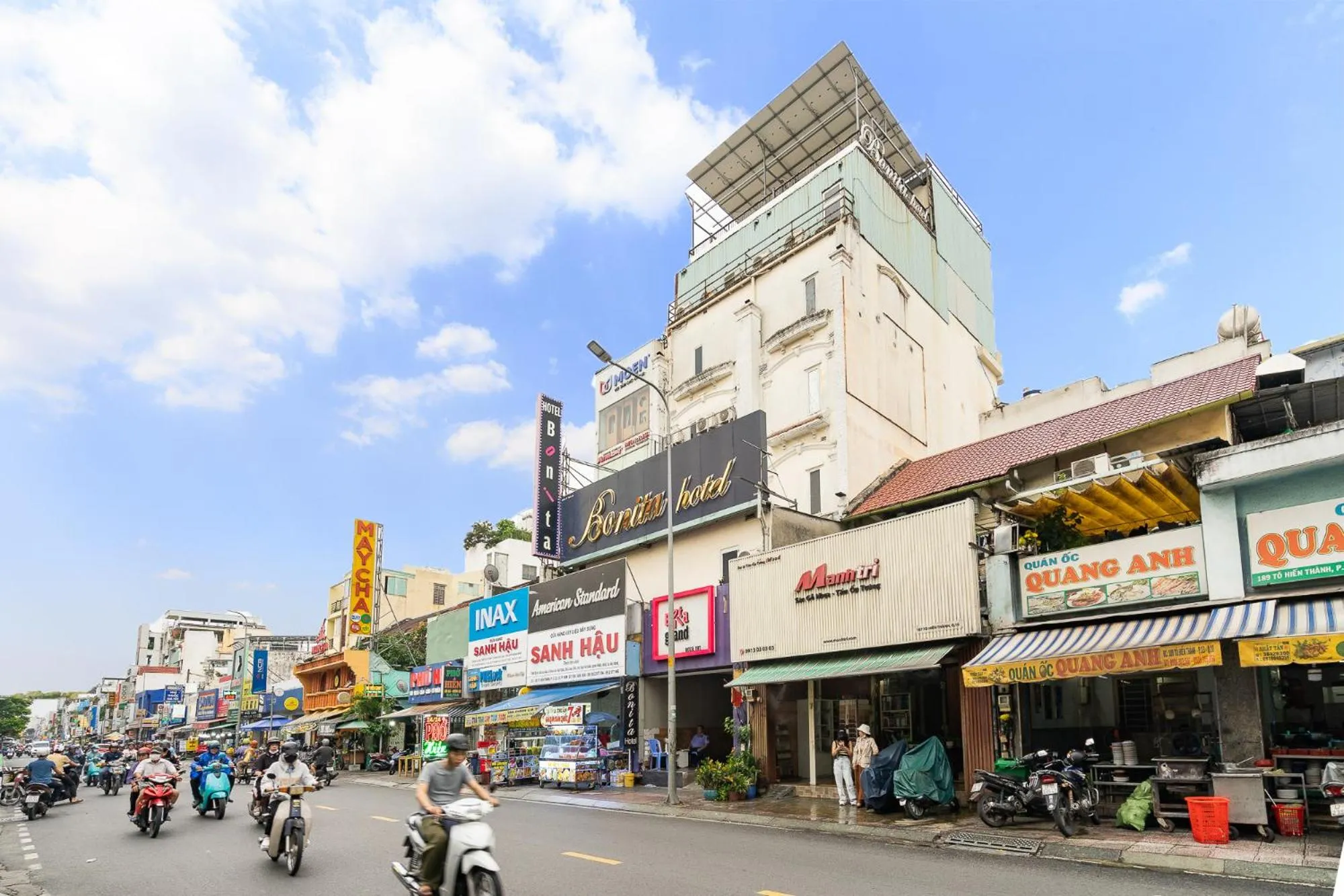 Facade/entrance in Collection O District 10 - Bonita Grand Hotel