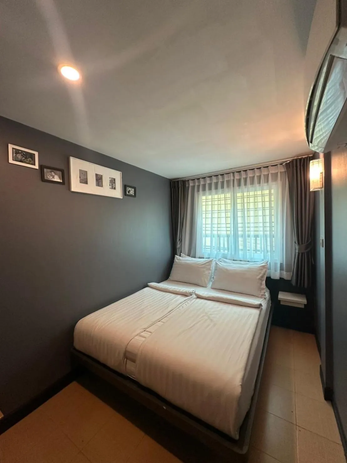 Facility for disabled guests, Bed in BB House Phra Athit