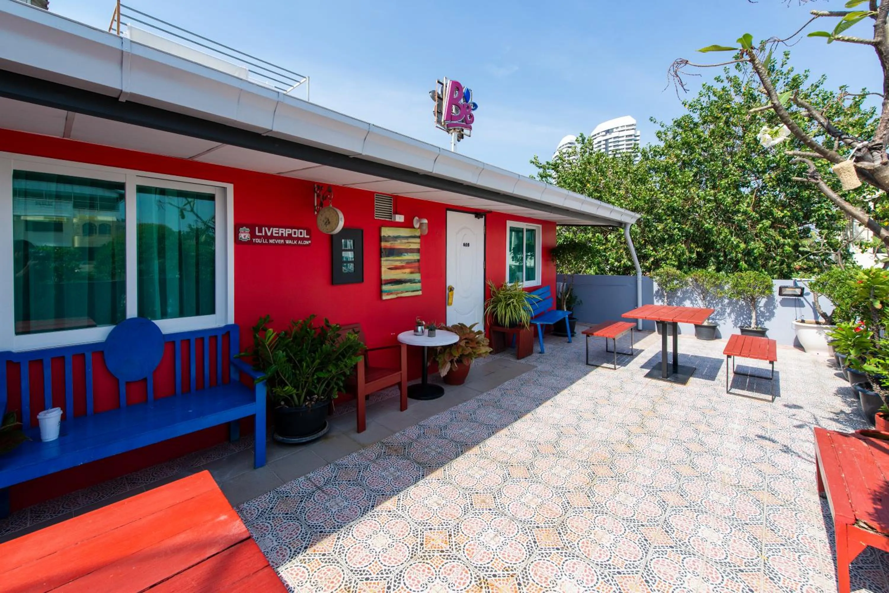 Property building in BB House Phra Athit บีบี เฮ้าส์ พระอาทิตย์