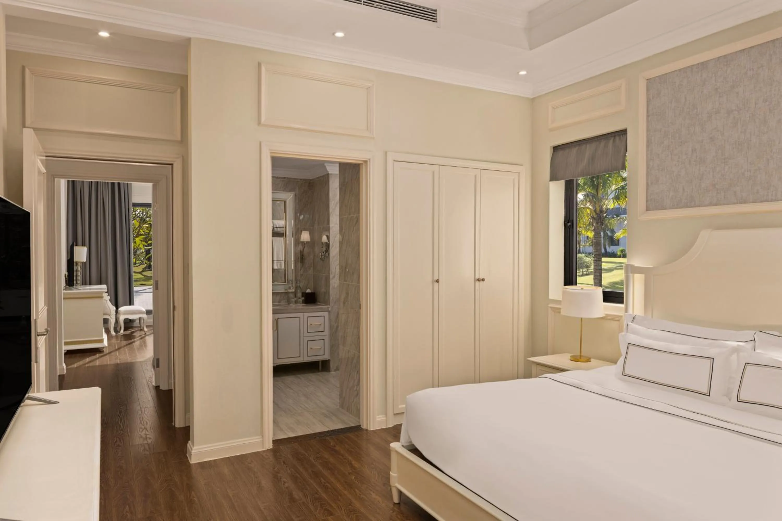 Bed in Vinpearl Cua Hoi, Affiliated by Melia