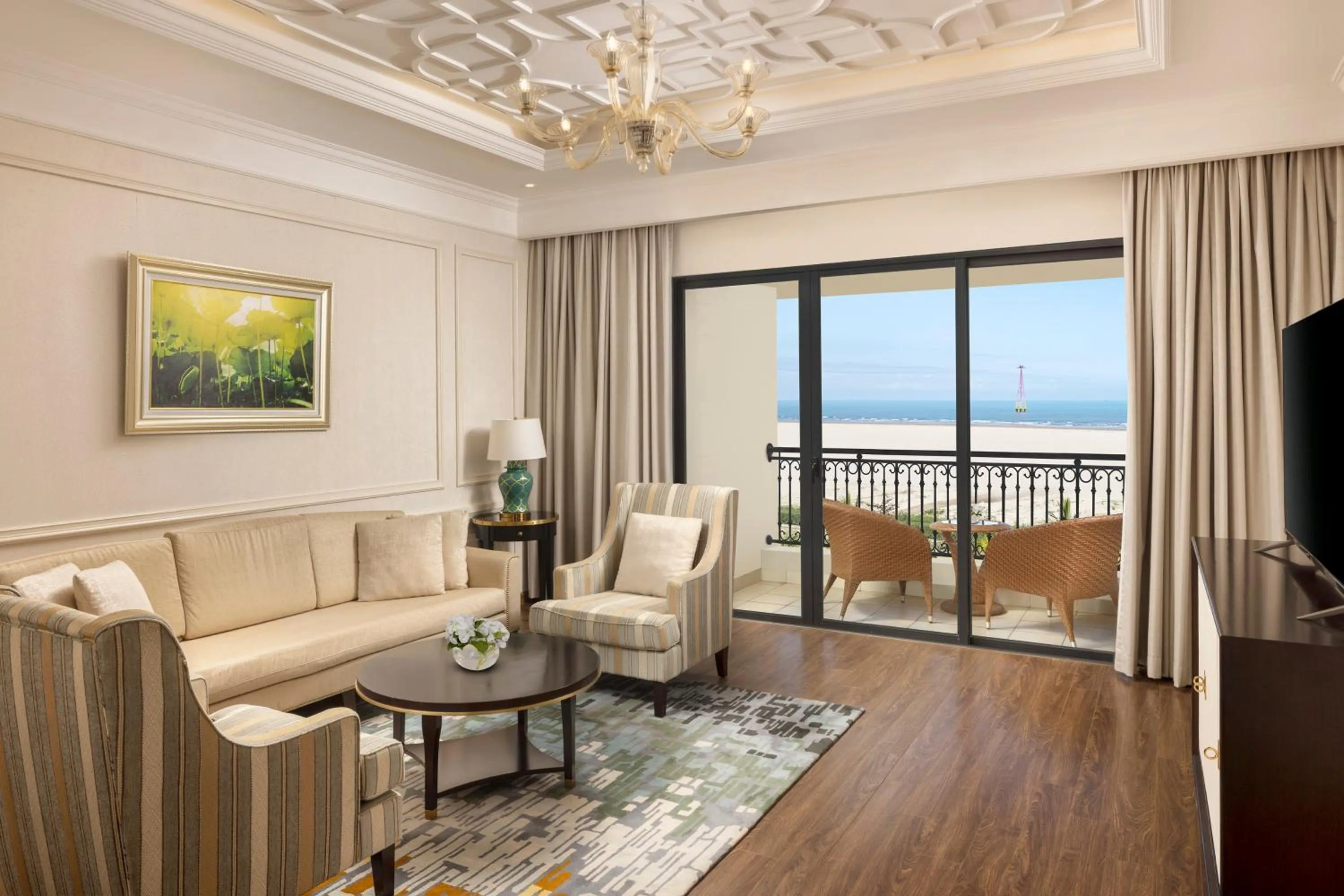 TV and multimedia in Vinpearl Cua Hoi, Affiliated by Melia