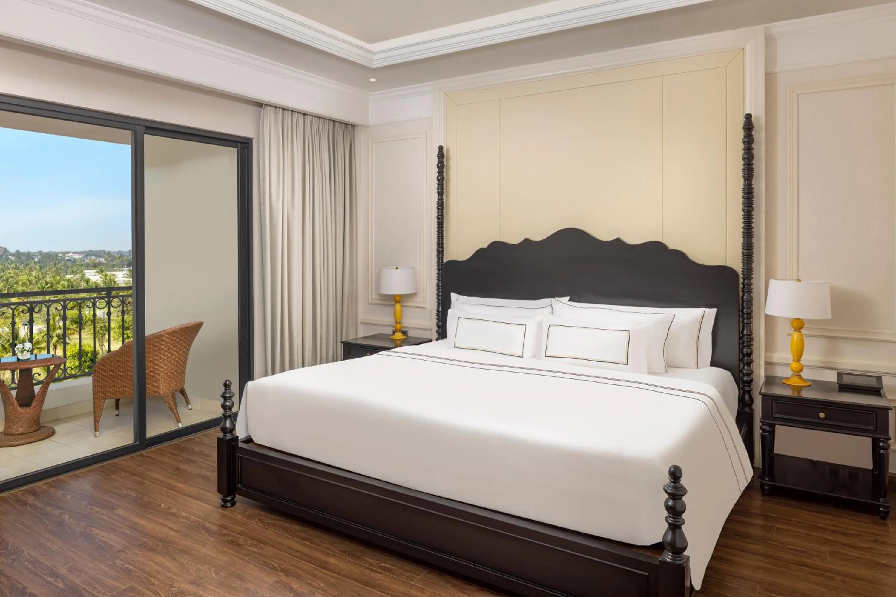 Bed in Vinpearl Cua Hoi, Affiliated by Melia