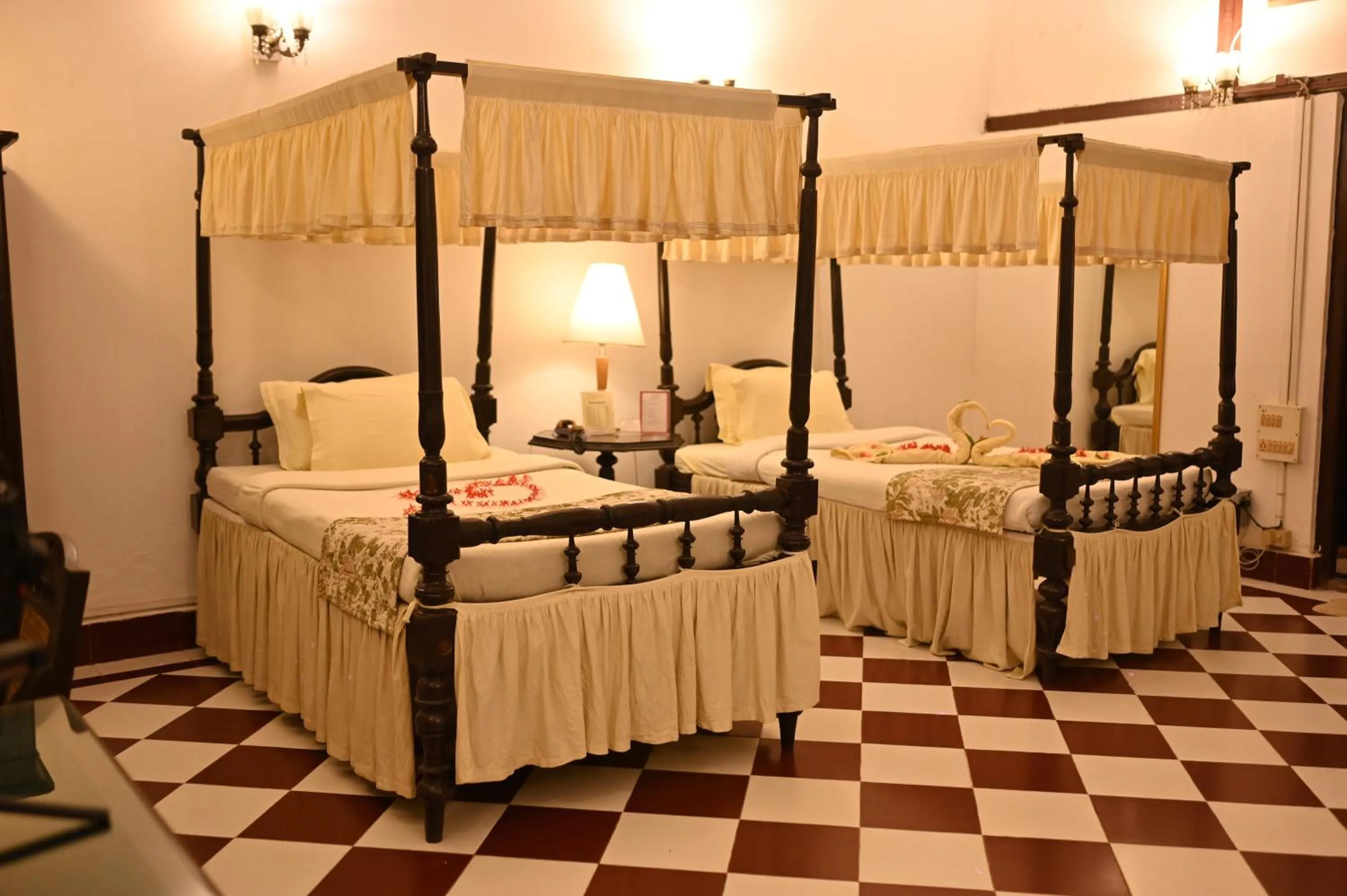 Bed in Banyan Grove