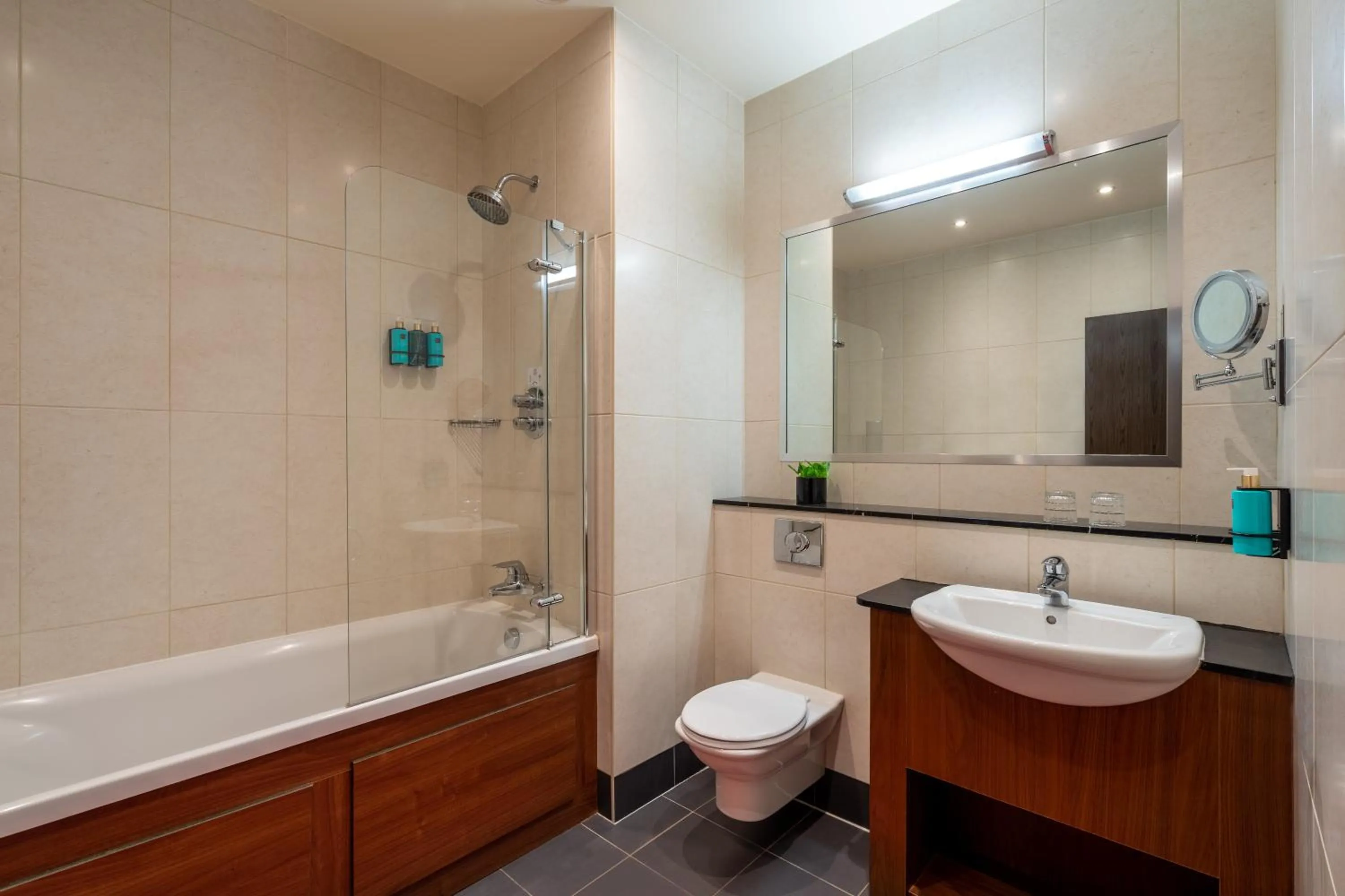 Bathroom in The Trinity City Hotel