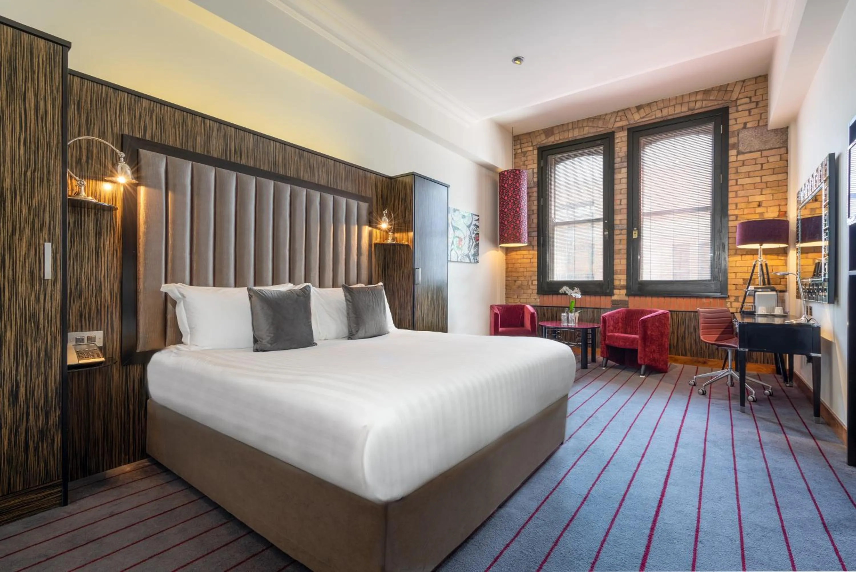 Bedroom, Bed in The Trinity City Hotel