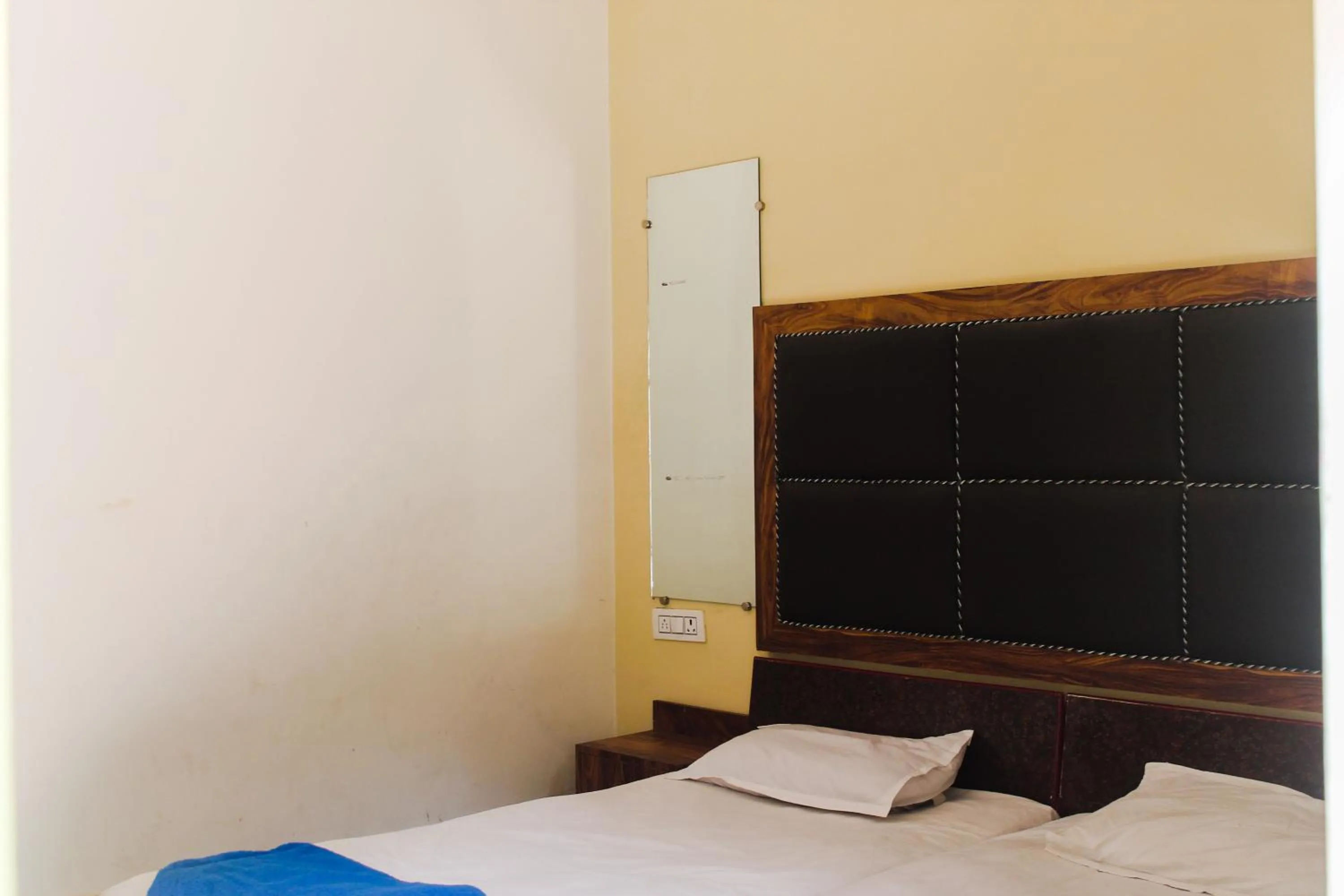Photo of the whole room, Bed in Hotel Anand Palace