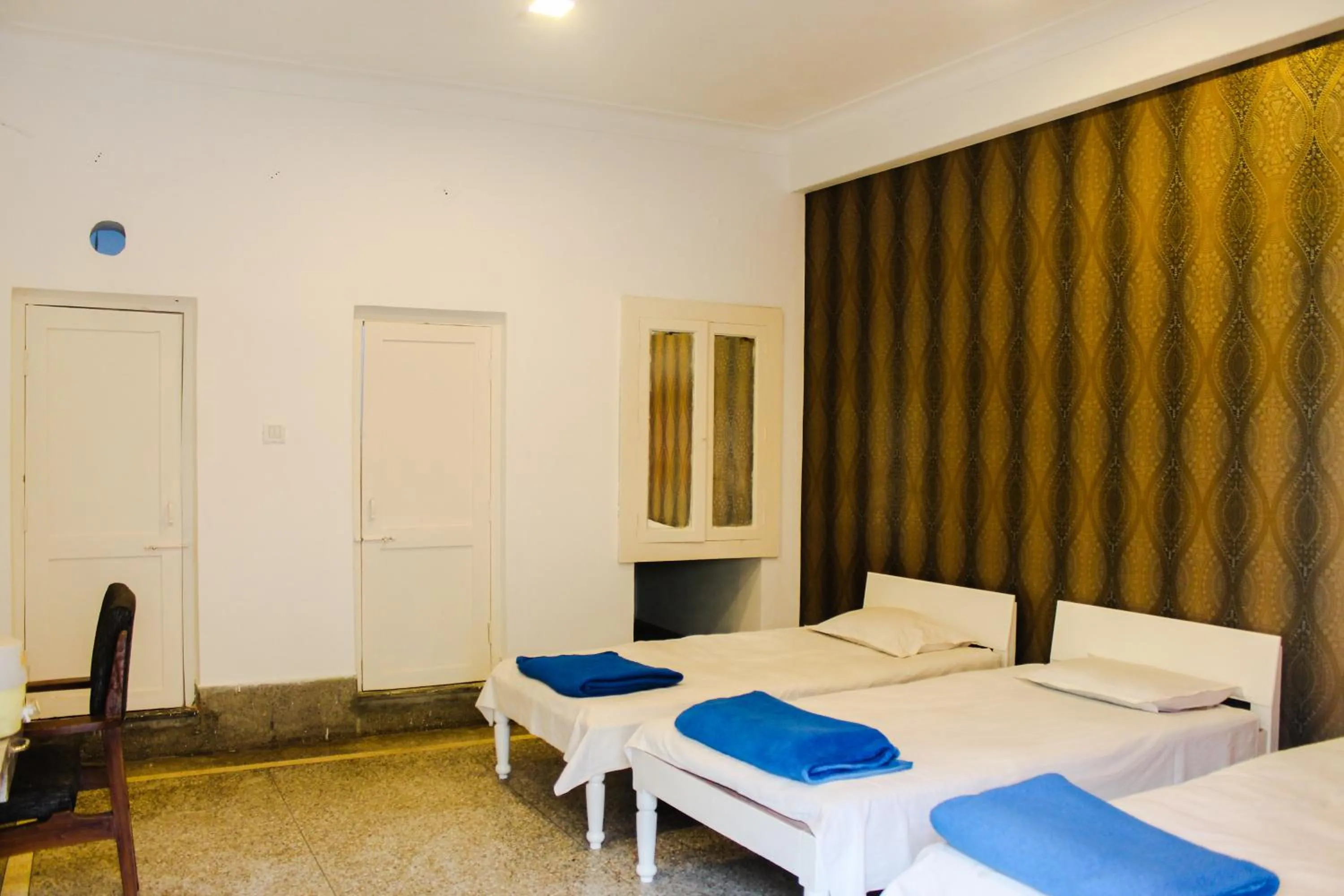 Family, Bed in Hotel Anand Palace