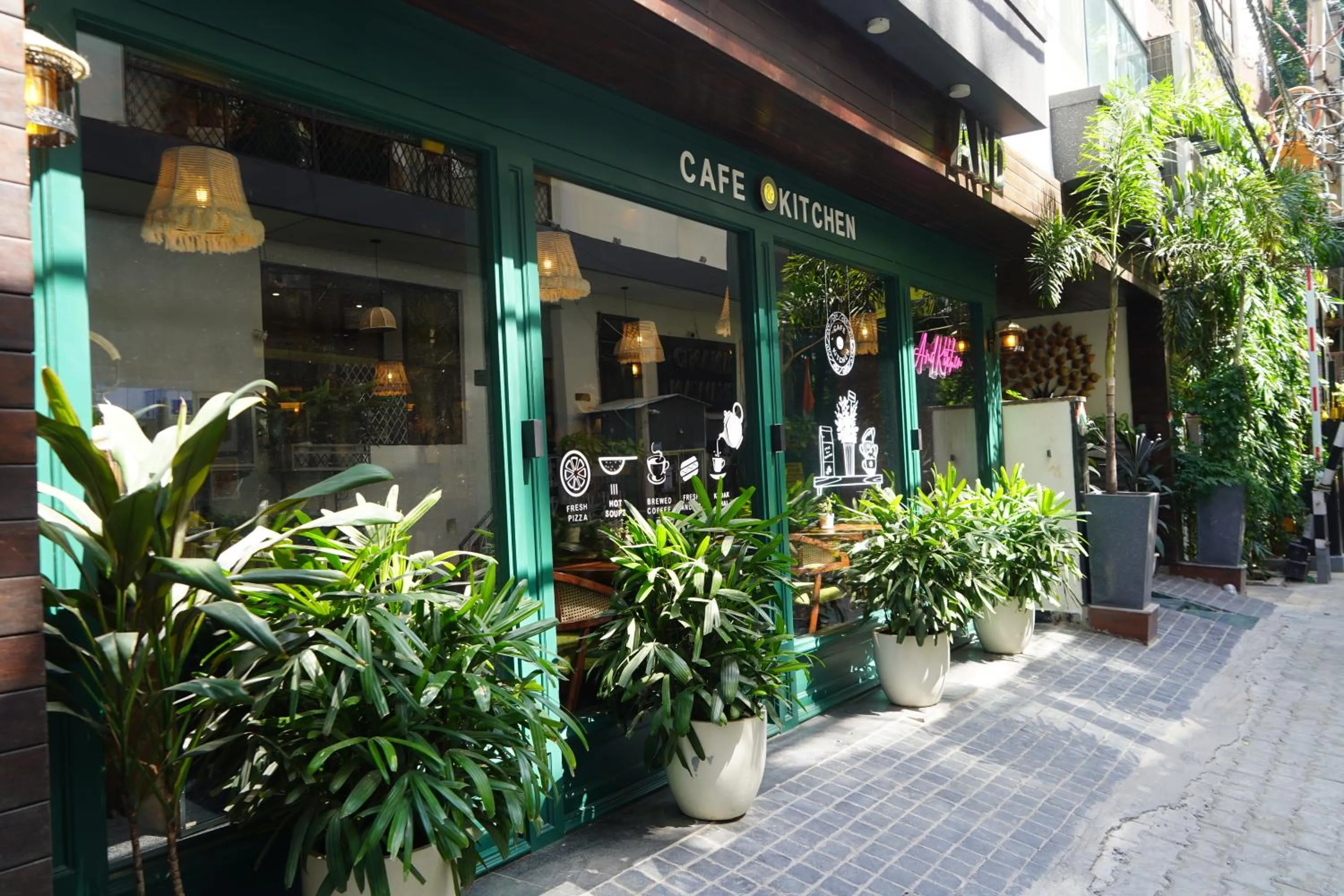 Property building in Anand Bhawan