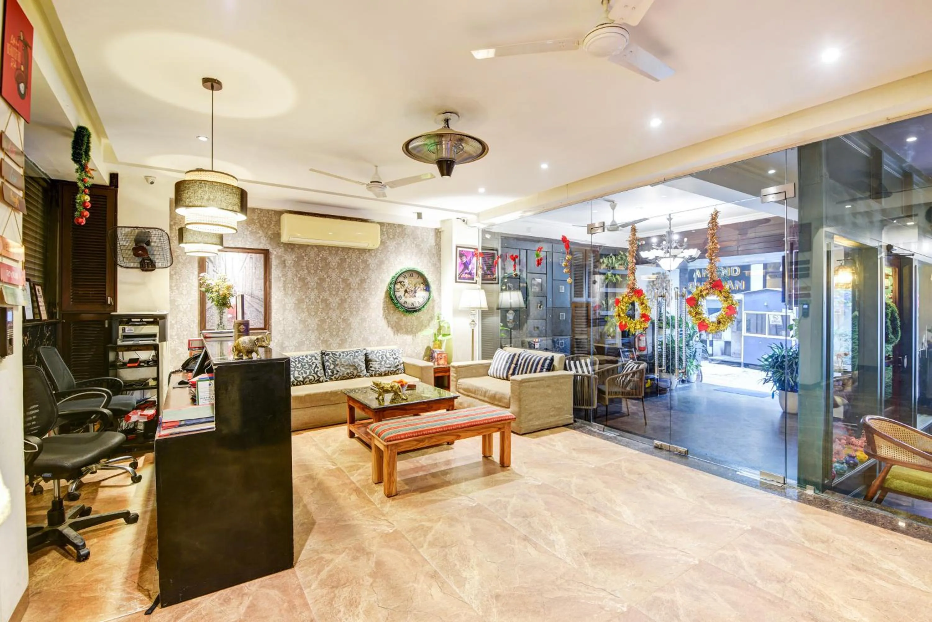 TV and multimedia in Anand Bhawan