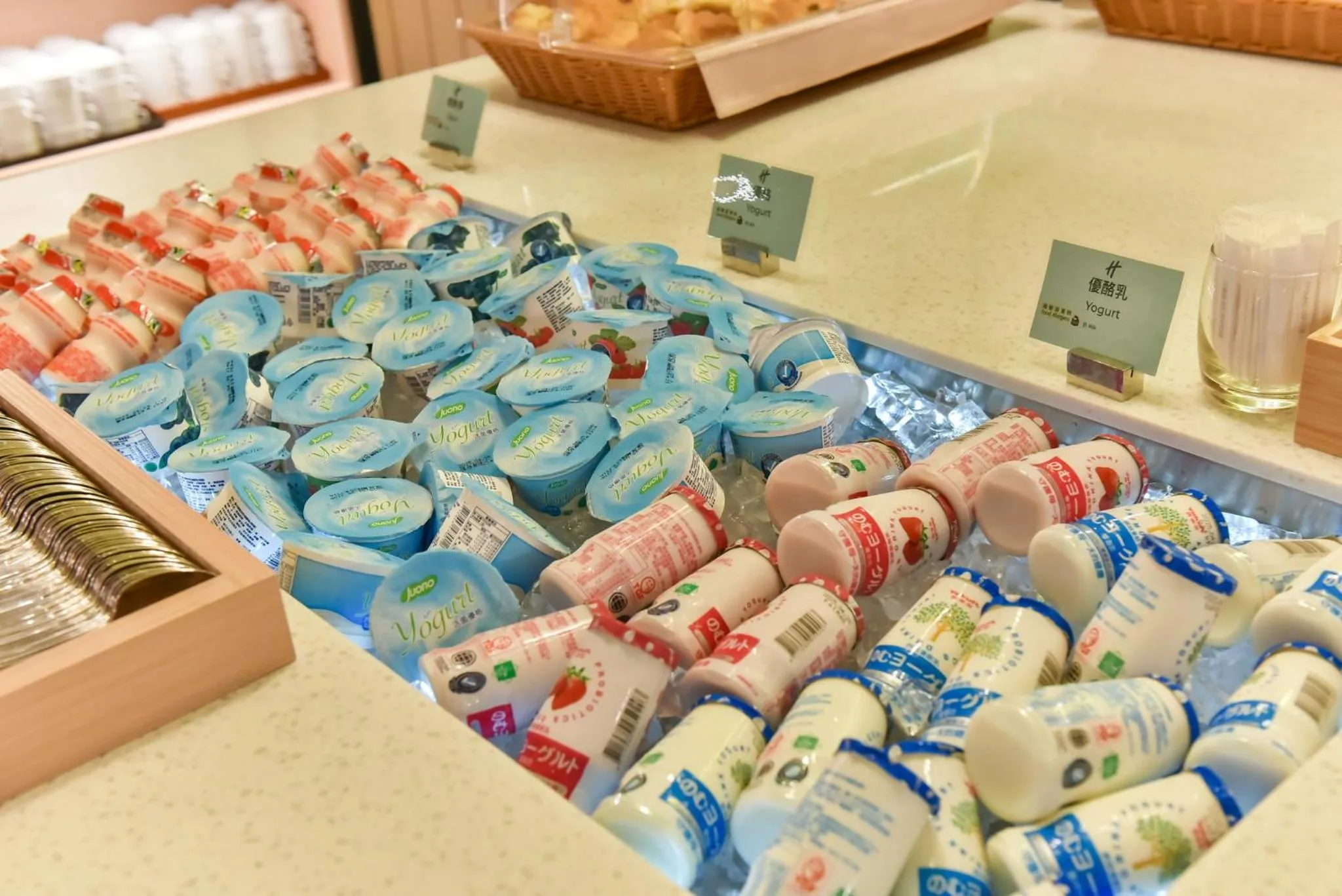 Breakfast in Holiday Inn Taoyuan Airport by IHG