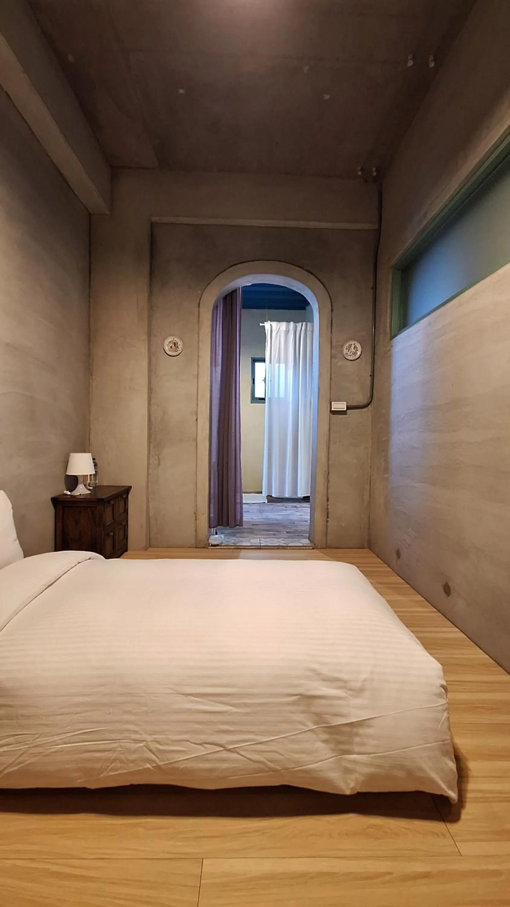Single Room with Bathroom - single occupancy in Moose & Squirrel