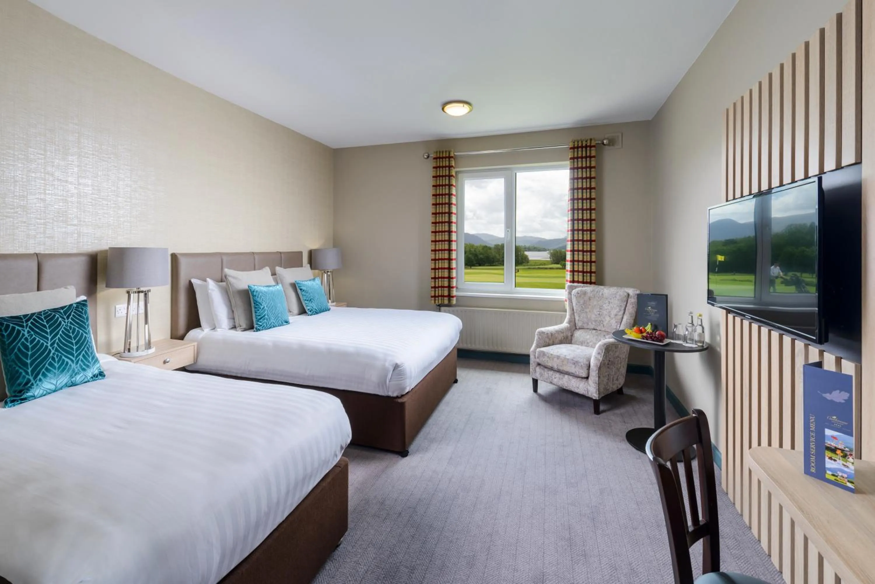 Bedroom, Bed in Castlerosse Park Resort