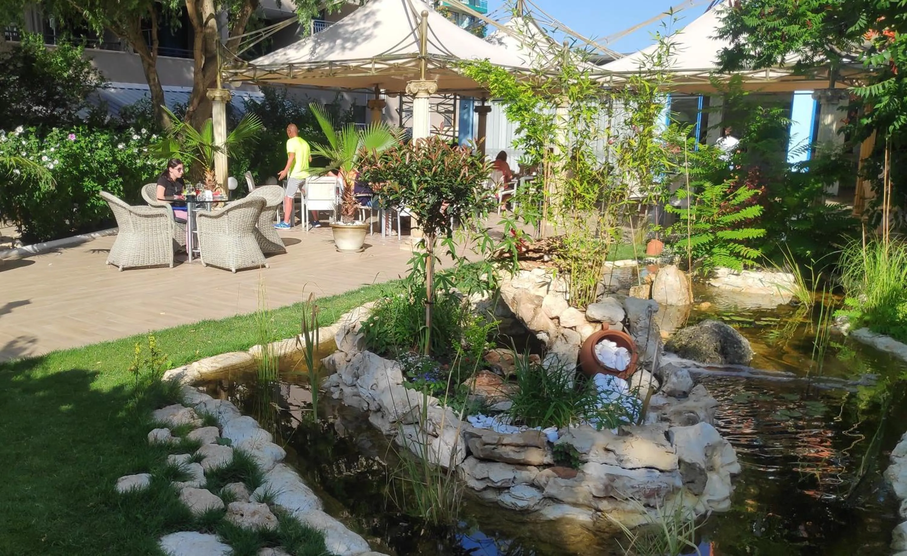 Food and drinks in Hotel Shipka Beach