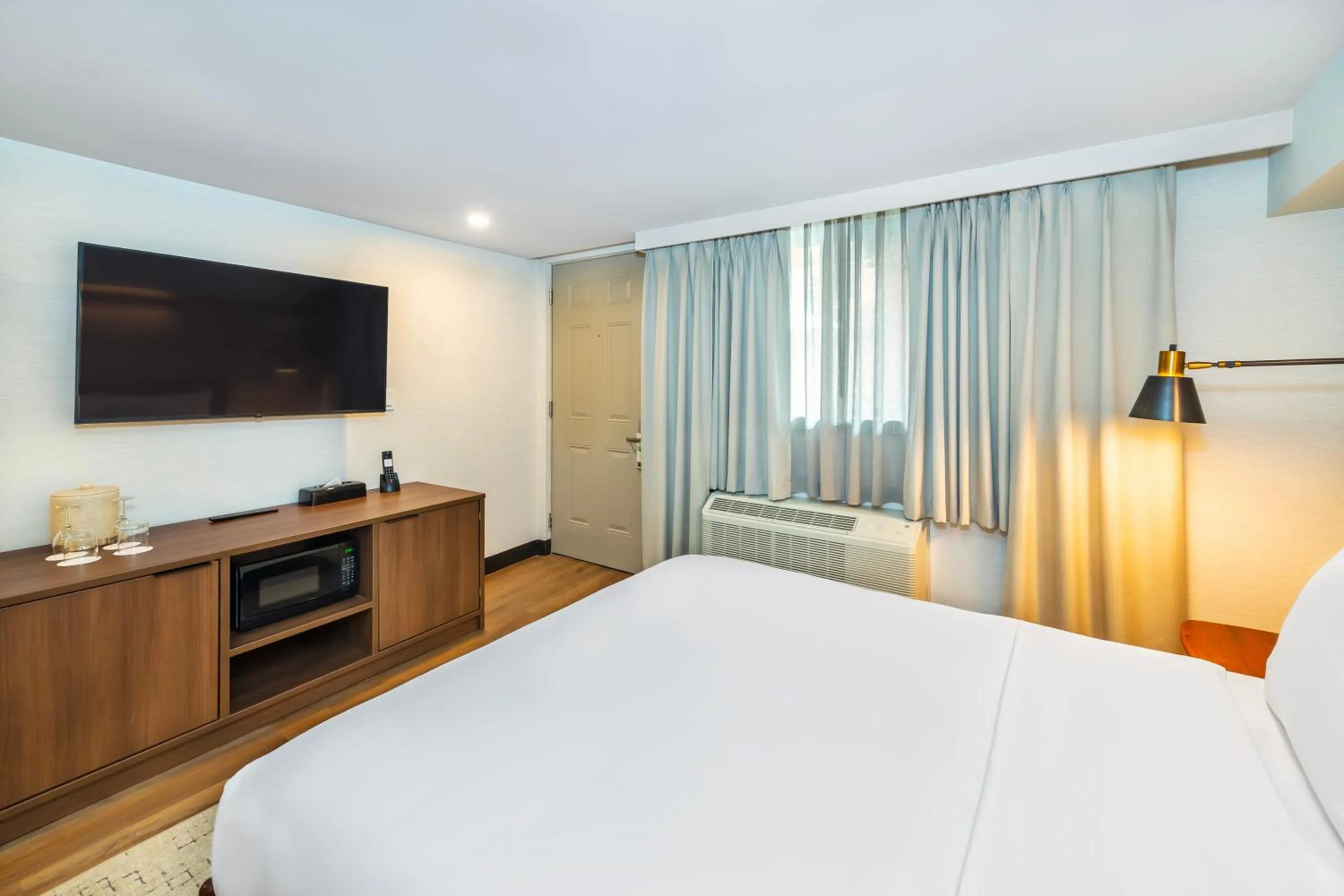 Bedroom, Bed in Charltons Banff