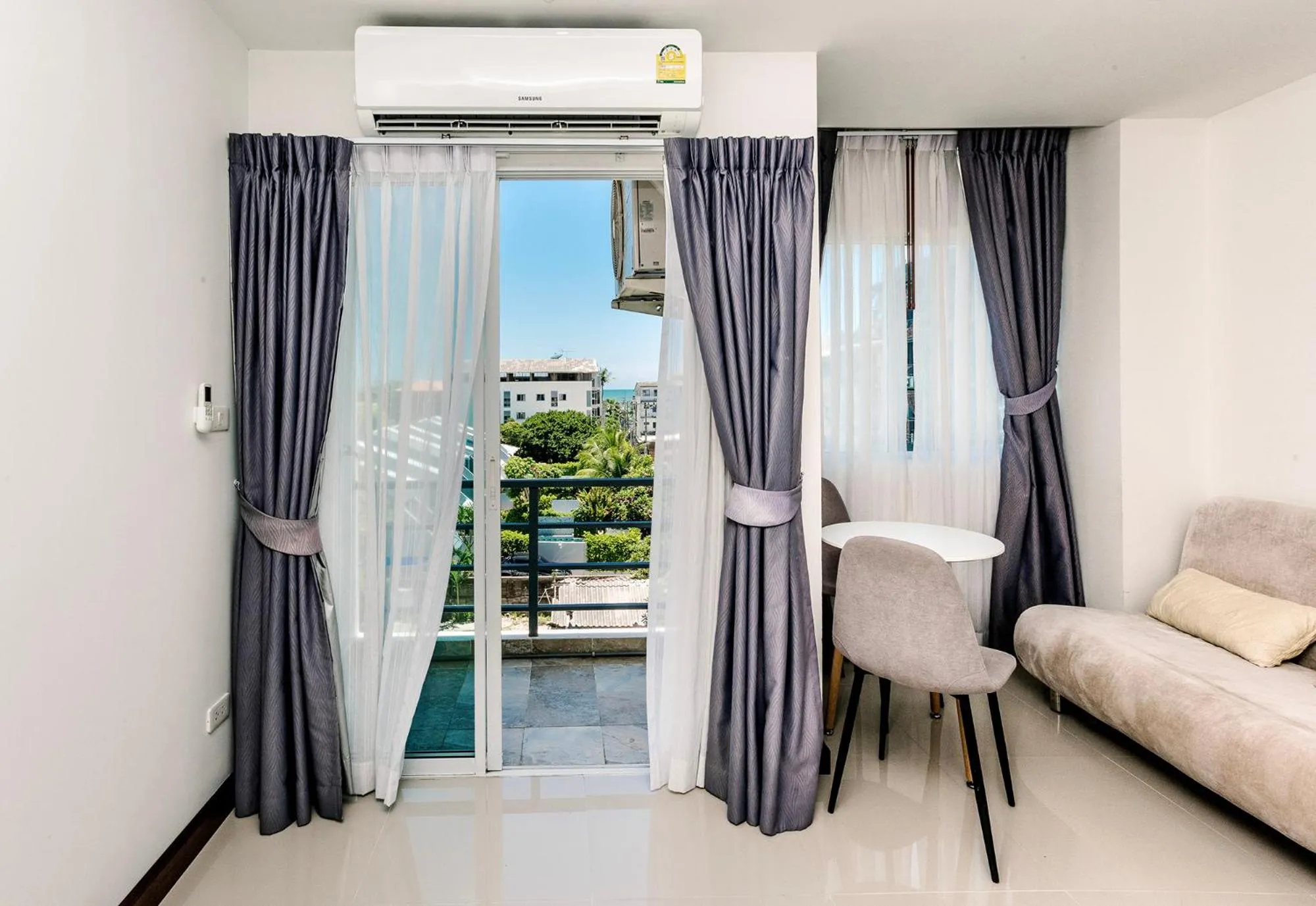 View (from property/room), Bed in Beach 7 Condo