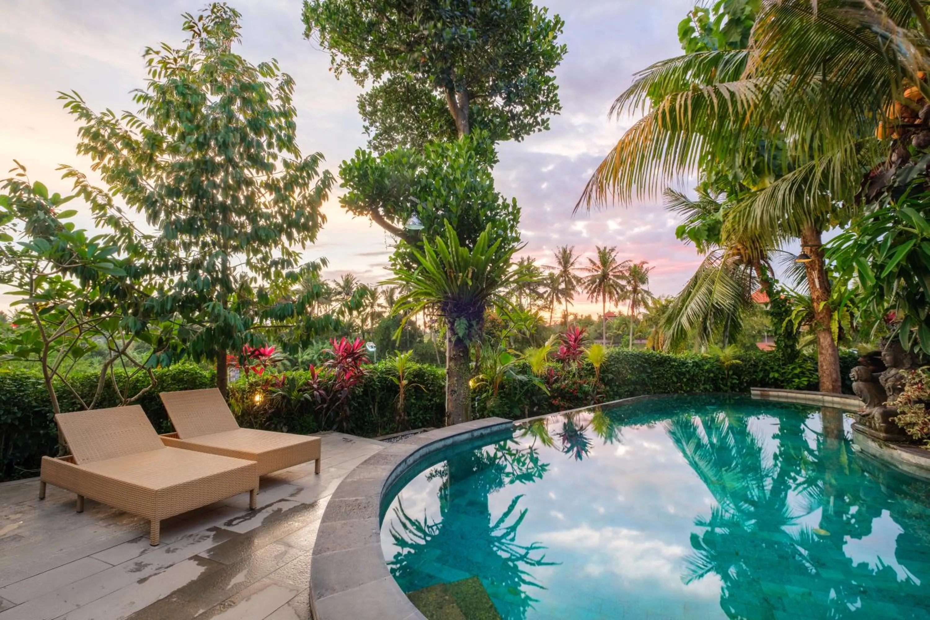 Pool view in Puri Kobot