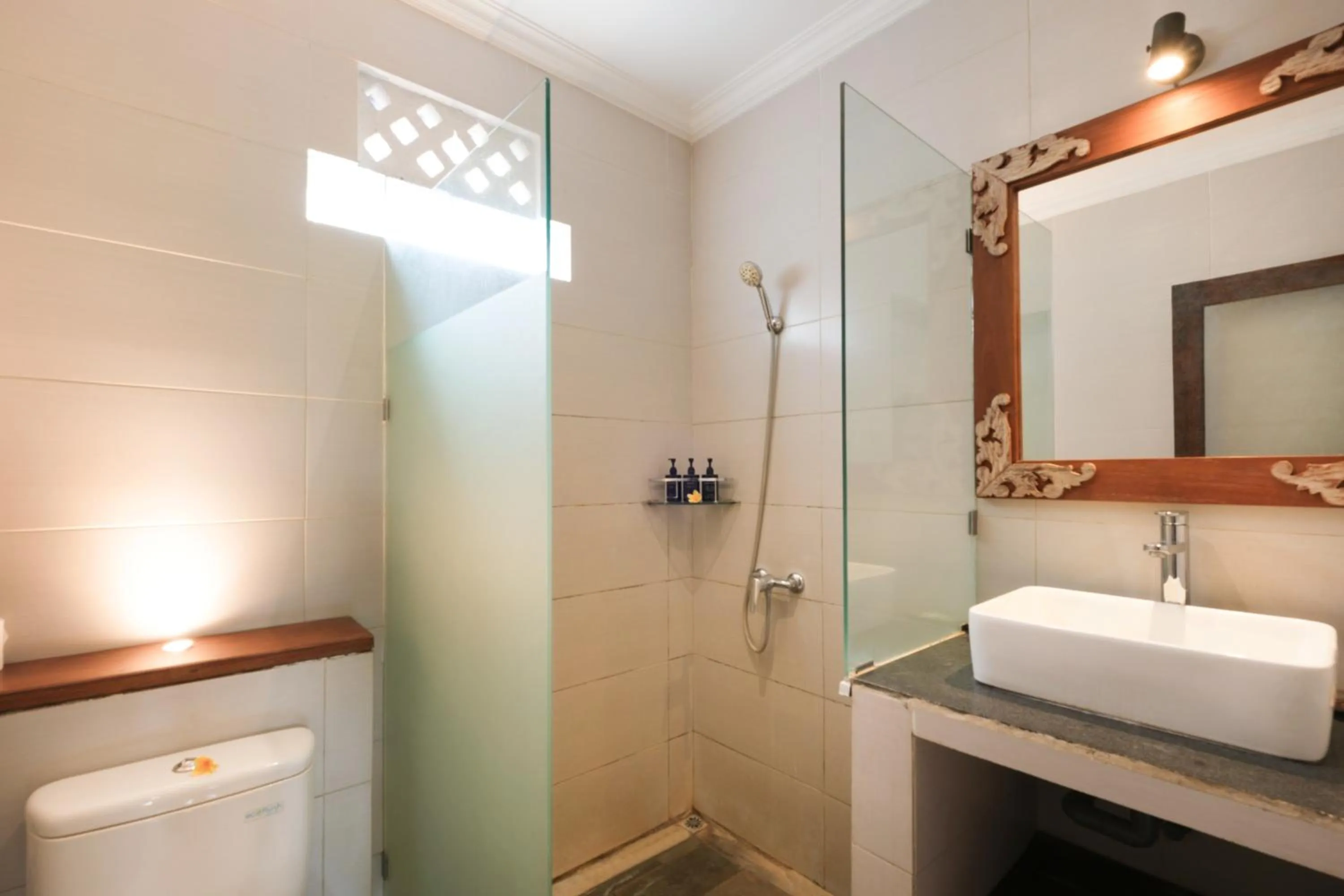 Toilet in Puri Kobot