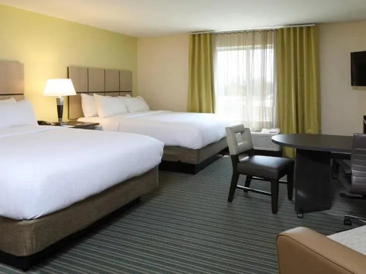 Bed in Candlewood Suites - Newark South - University Area by IHG