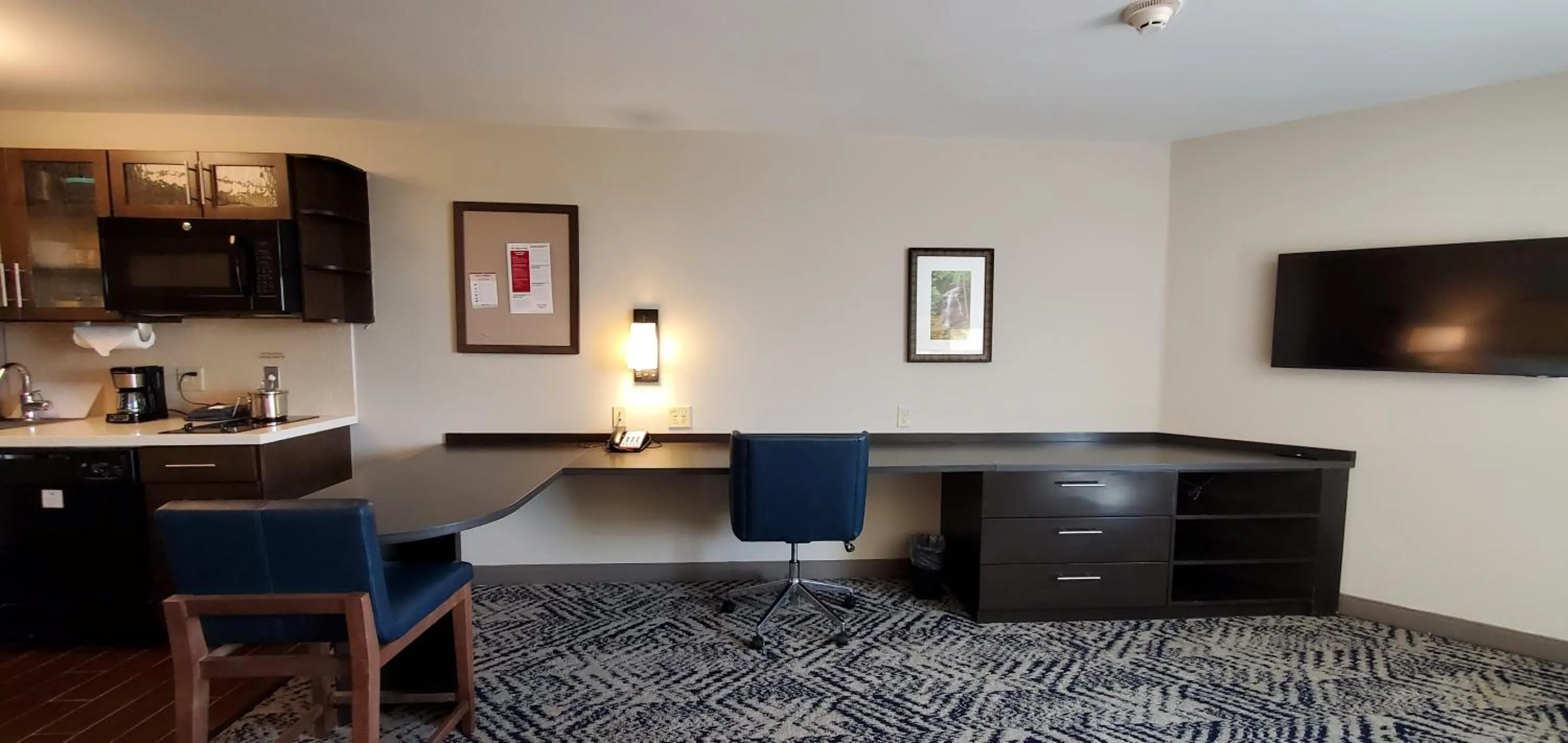 Bedroom in Candlewood Suites - Lake Charles South by IHG