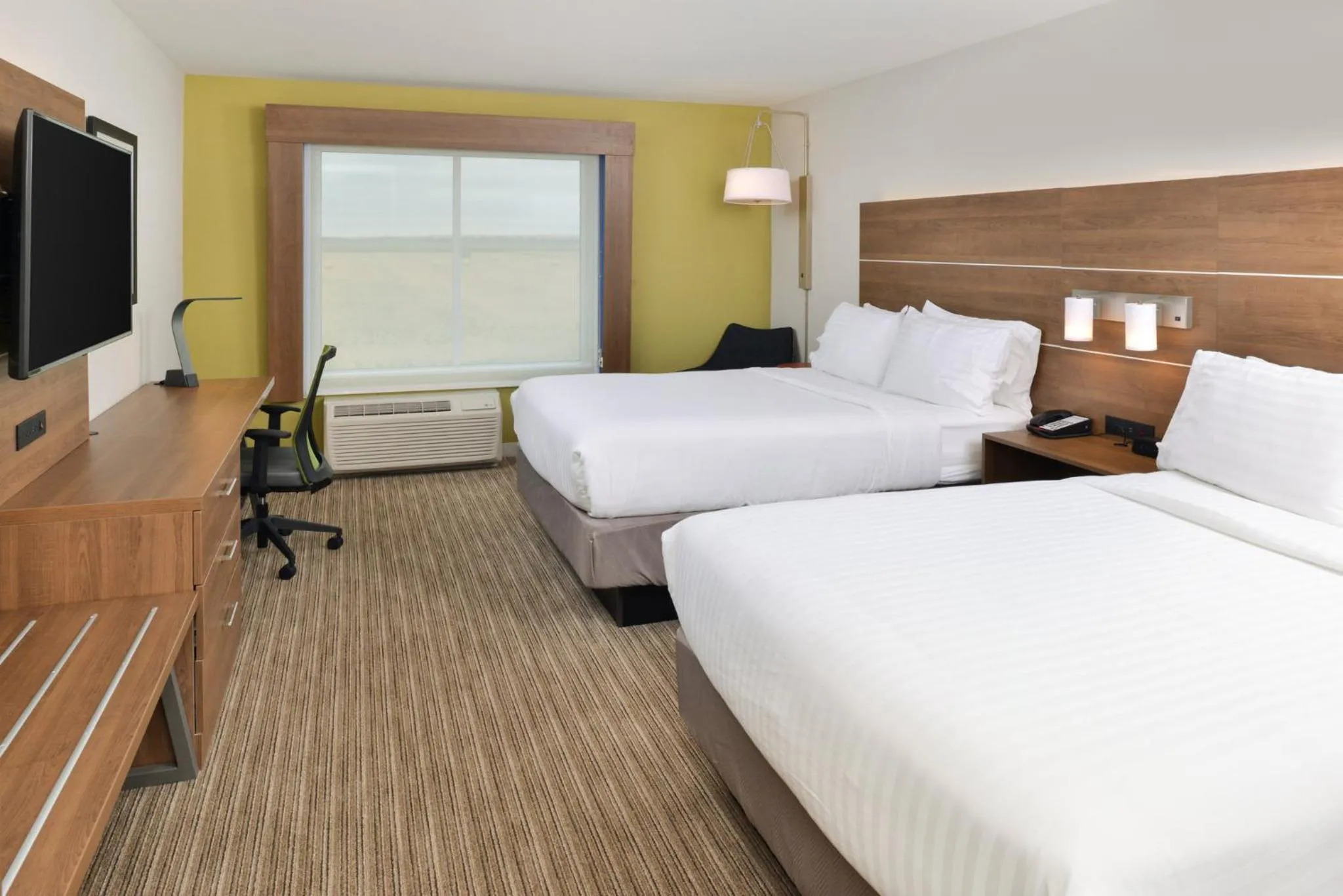 Photo of the whole room, Bed in Holiday Inn Express & Suites - Ogallala by IHG
