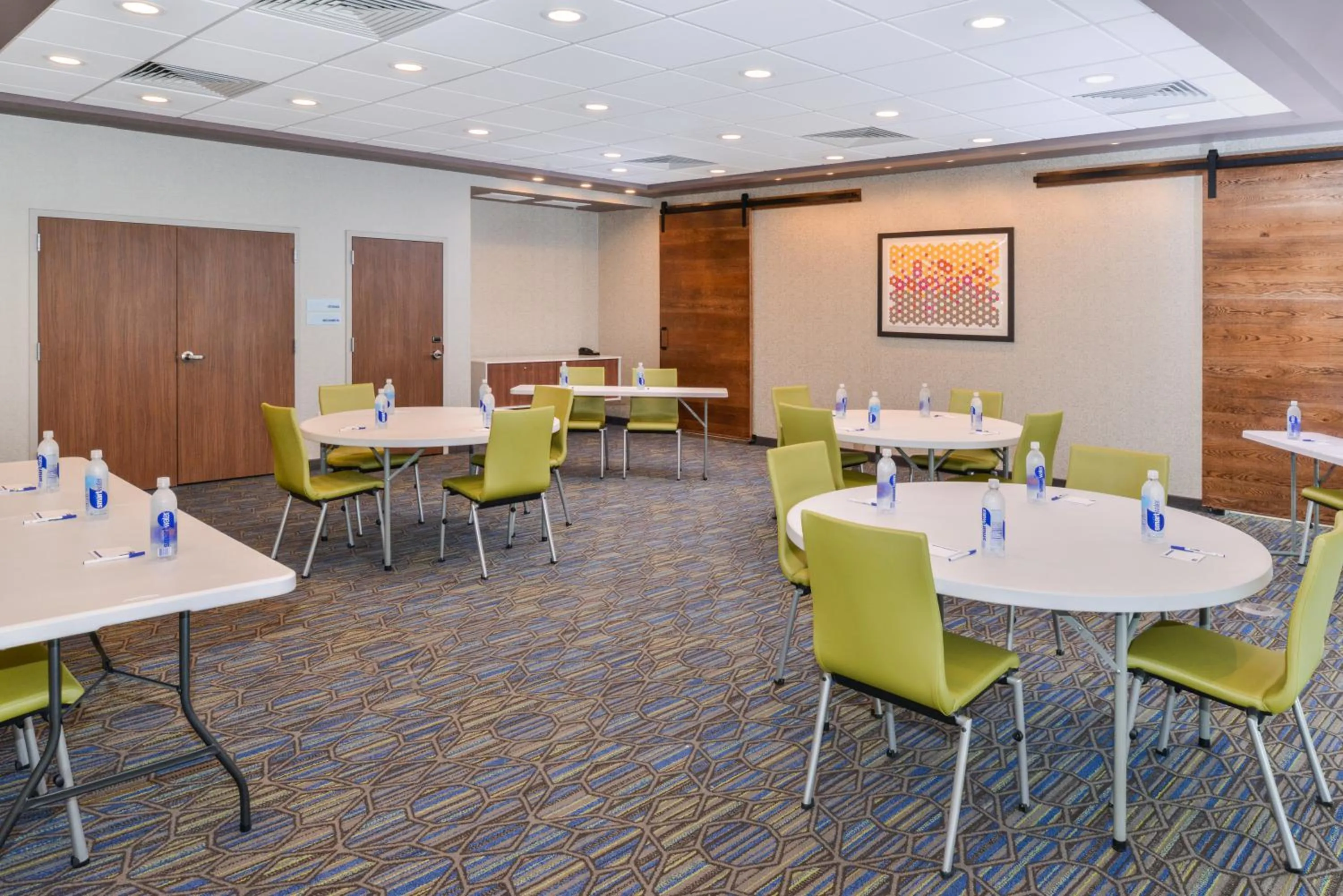 Meeting/conference room in Holiday Inn Express & Suites - Ogallala by IHG