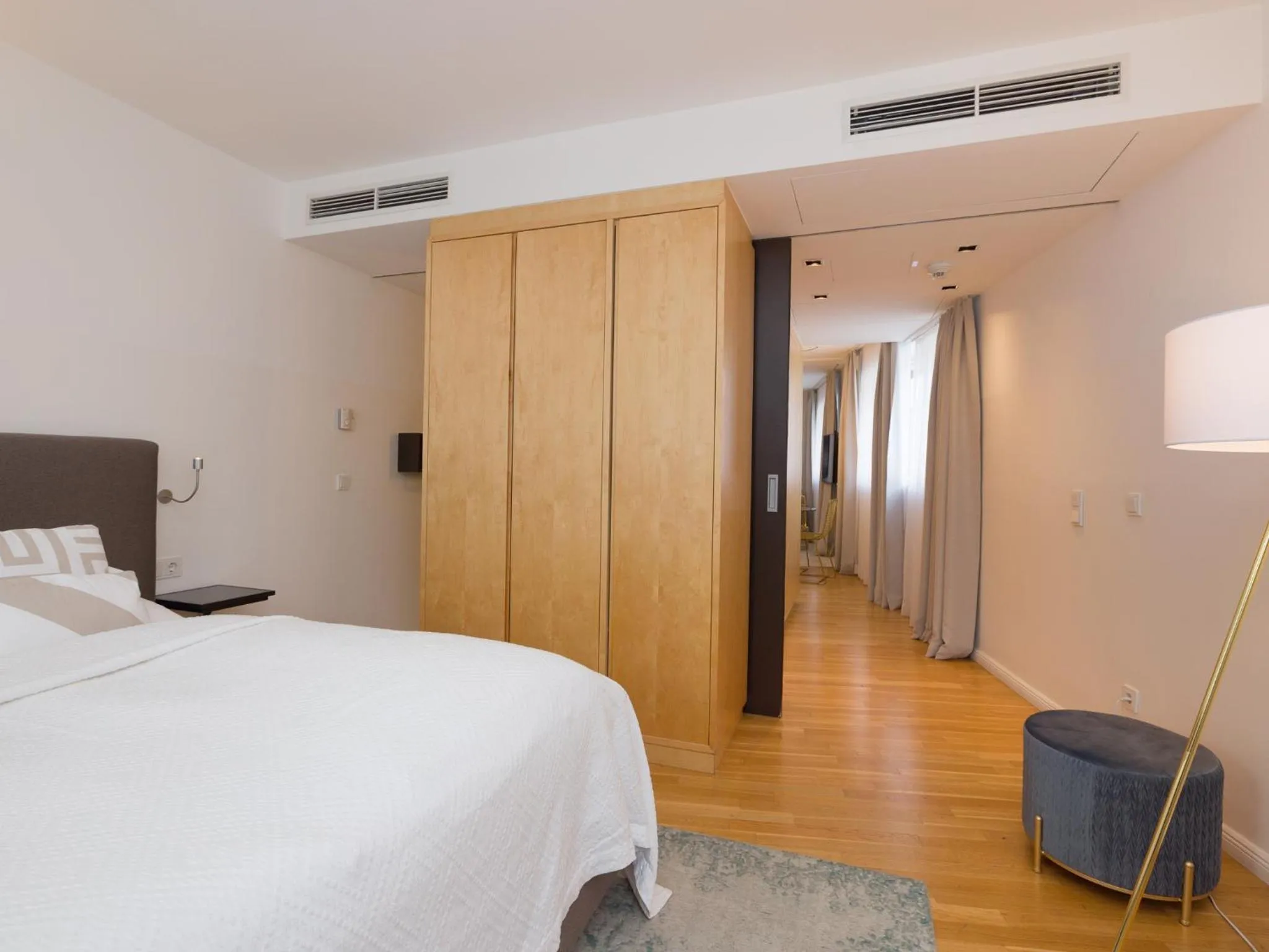 Bed in RAFAEL KAISER - Premium Apartments City Centre - Contactless Check-In