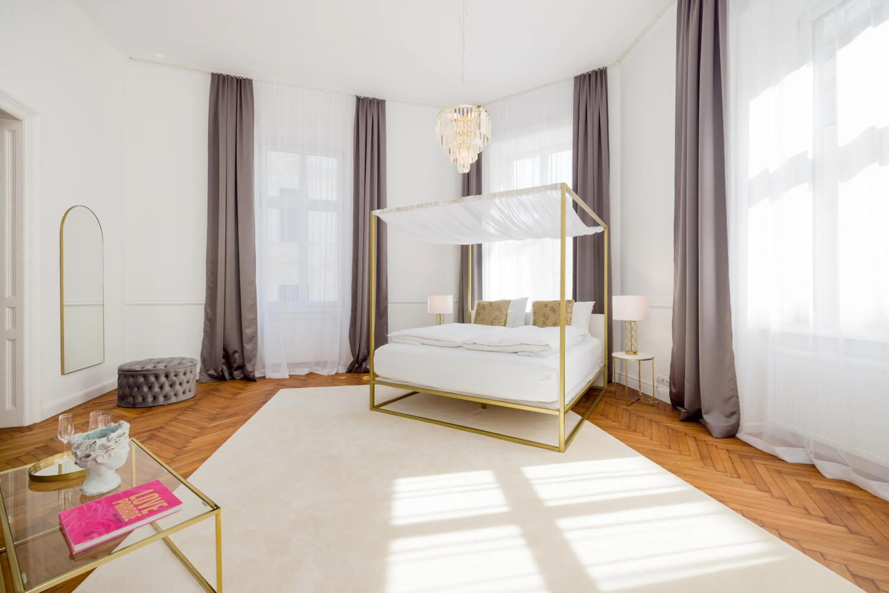 Bed in RAFAEL KAISER - Premium Apartments City Centre - Contactless Check-In