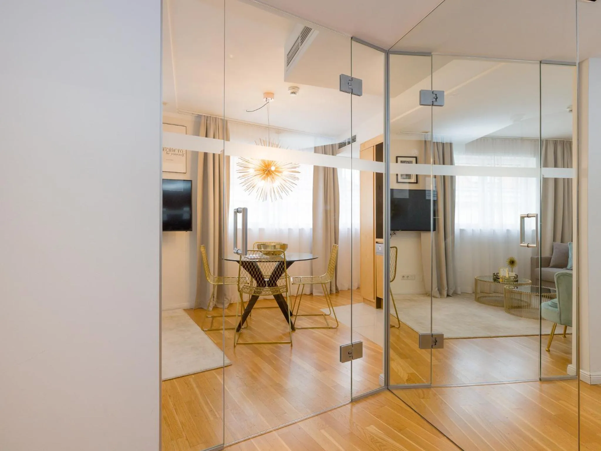 Living room in RAFAEL KAISER - Premium Apartments City Centre - Contactless Check-In